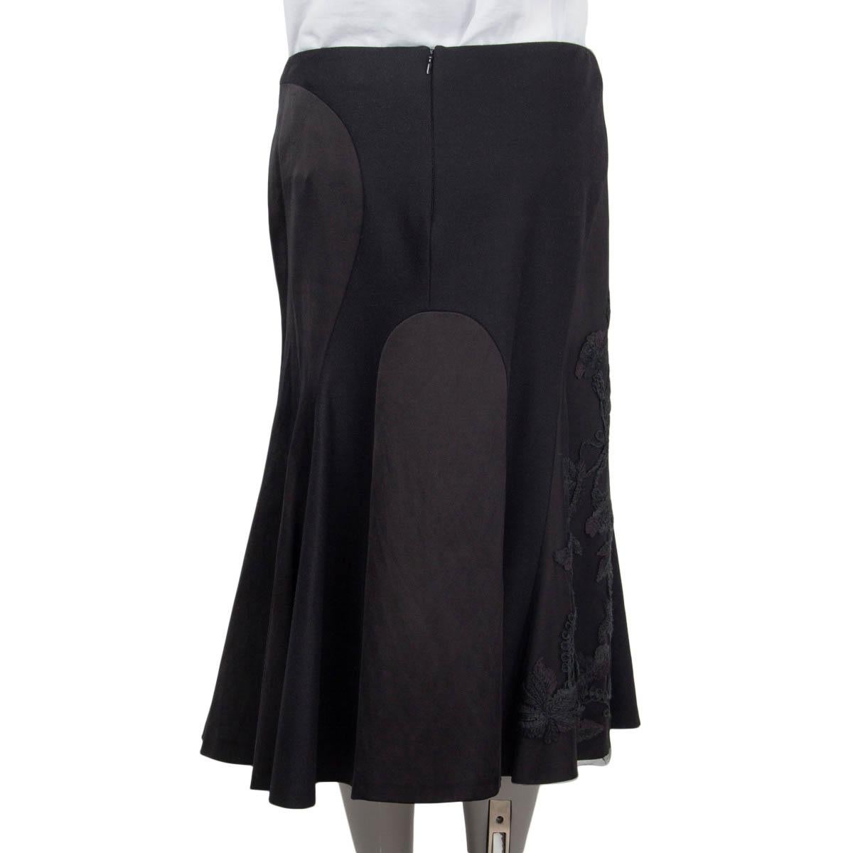 Women's ALEXANDER MCQUEEN black wool FLORAL EMBROIDERED FLARED Skirt 40 S For Sale