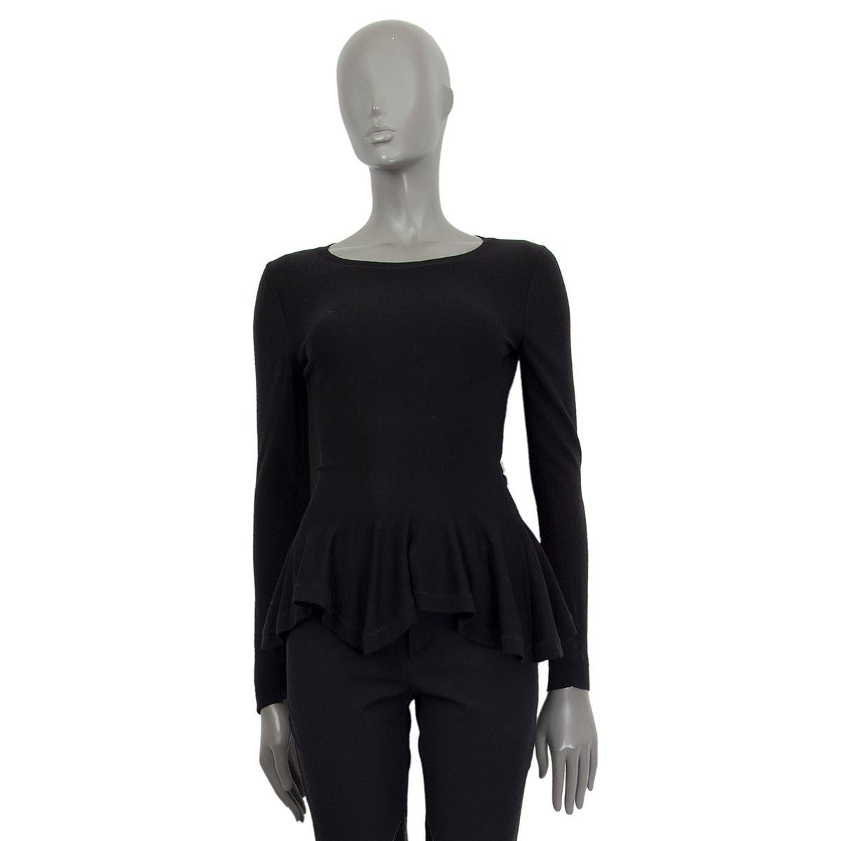 Alexander McQueen long sleeve peplum sweater in fine knit wool (assumed as tag is missing) with round neck. Unlined. Has been worn and is in excellent condition. 

Tag Size Missing Tag
Size S
Shoulder Width 39cm (15.2in)
Bust 76cm (29.6in) to 78cm