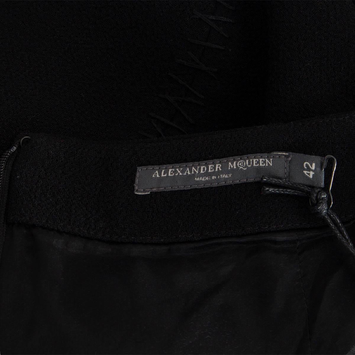 ALEXANDER MCQUEEN black wool STRAIGHT KNEE LENGTH Skirt 42 M For Sale 2