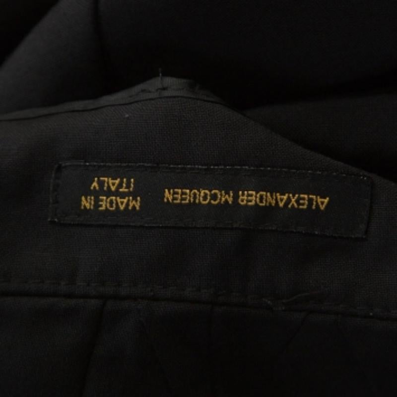 Nero Alexander McQueen - Pantaloni svasati a gamba larga in lana nera S in vendita