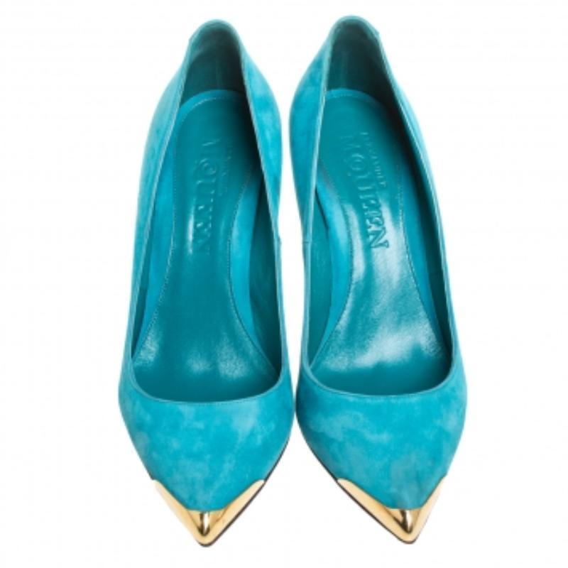 Alexander McQueen Blue Sued Pointed Toe Pumps Size 39.5 In Fair Condition For Sale In Dubai, Al Qouz 2