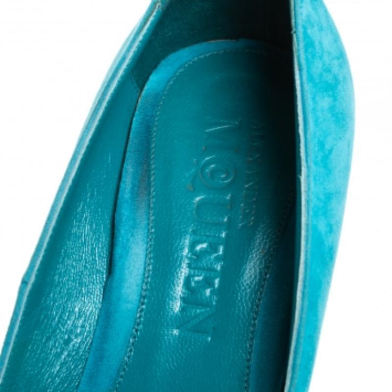 Alexander McQueen Blue Sued Pointed Toe Pumps Size 39.5 For Sale 1
