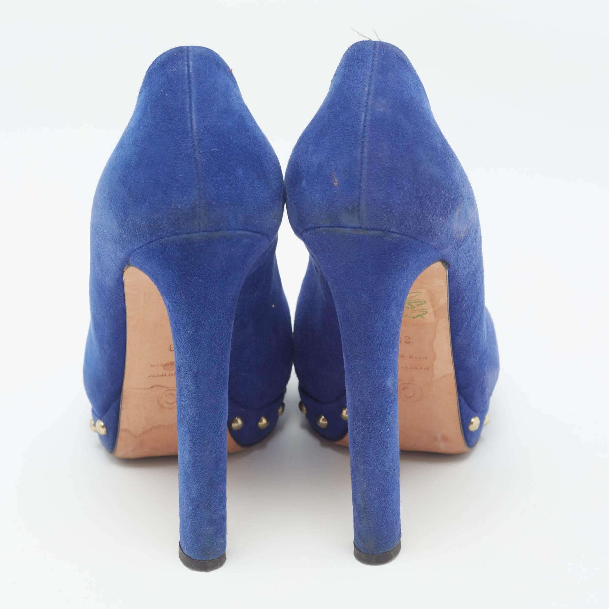  Alexander McQueen escarpins à bout ouvert tête de mort en daim bleu taille 38 Pour femmes 