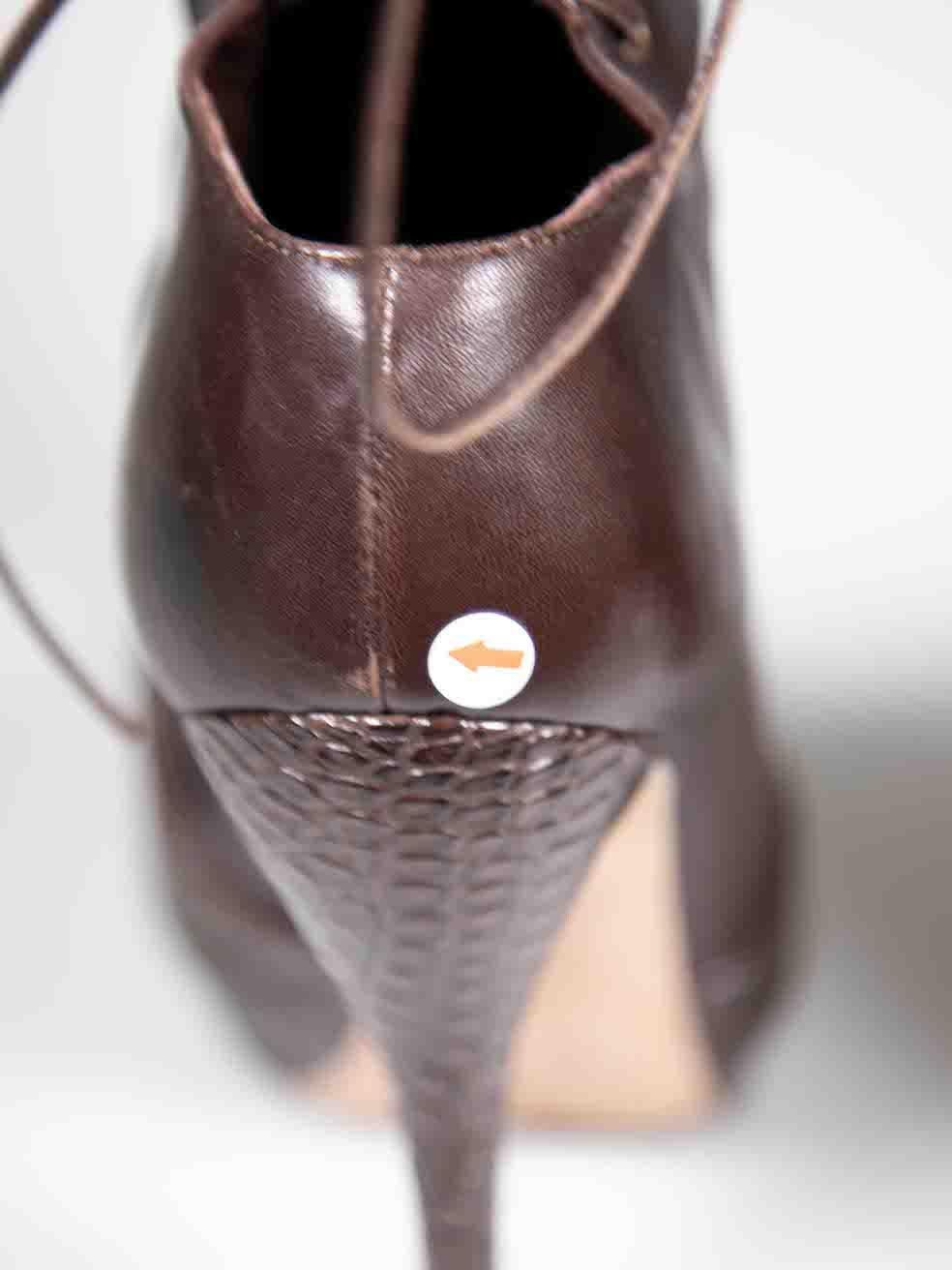 Alexander McQueen Brown Lace Up Croc Panel Boots Size IT 39.5 en vente 1