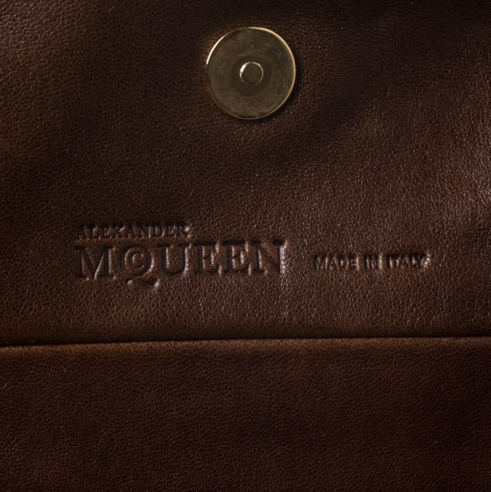 Alexander McQueen Brown Leather Faithful Glove Clutch In Good Condition In Dubai, Al Qouz 2
