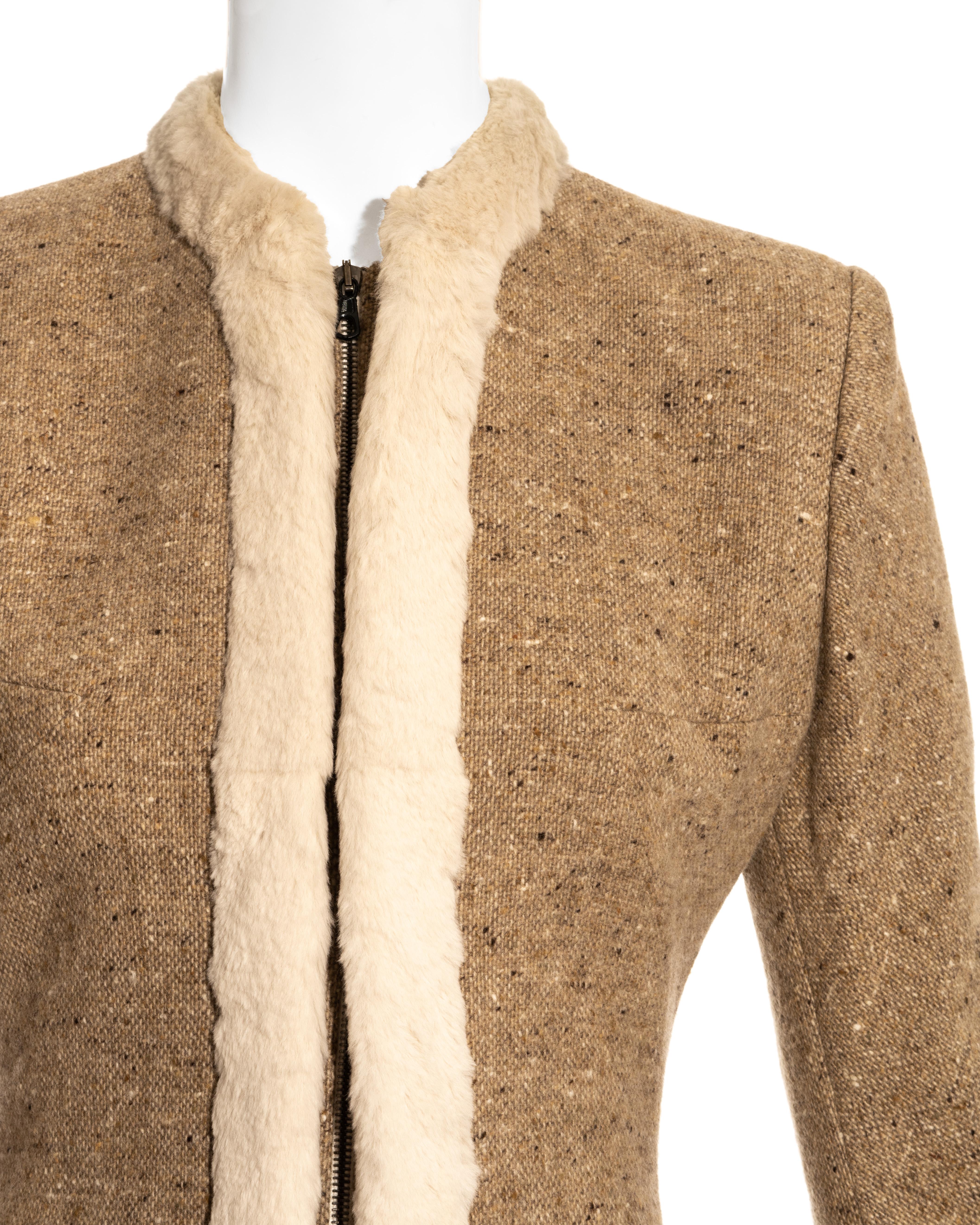 Alexander McQueen Brauner Tweedmantel mit Pelzbesatz, pw 2003 im Zustand „Hervorragend“ im Angebot in London, GB