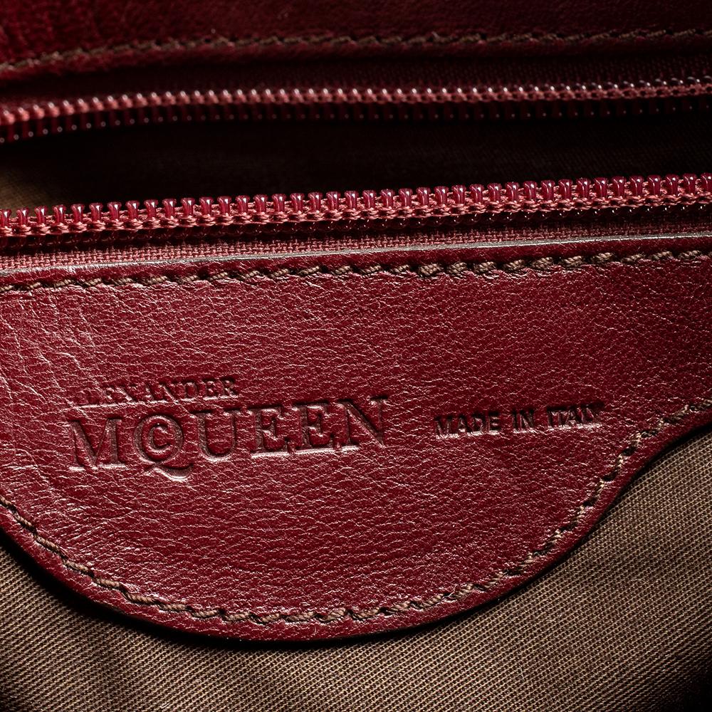 Alexander McQueen Burgundy Croc Embossed Patent Leather Novak Bag In Fair Condition In Dubai, Al Qouz 2