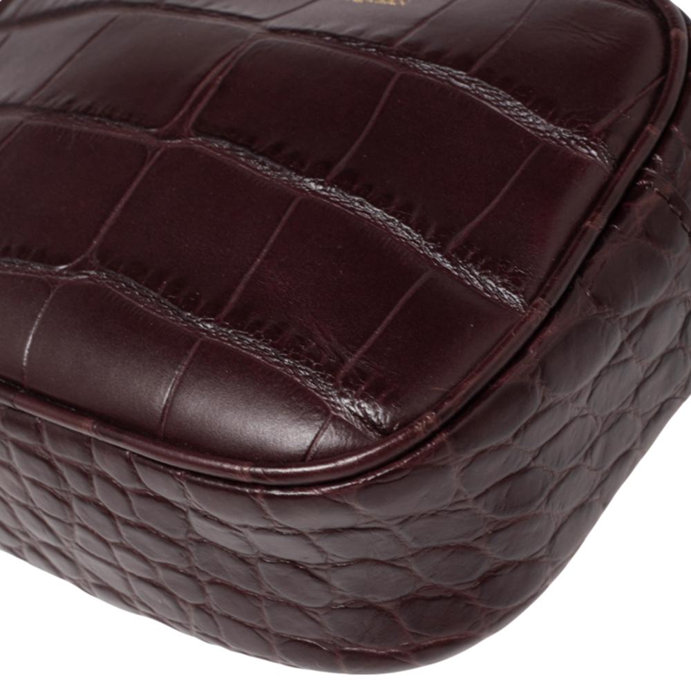 Alexander McQueen Burgundy Crocodile Embossed Leather Camera Bag In Good Condition In Dubai, Al Qouz 2