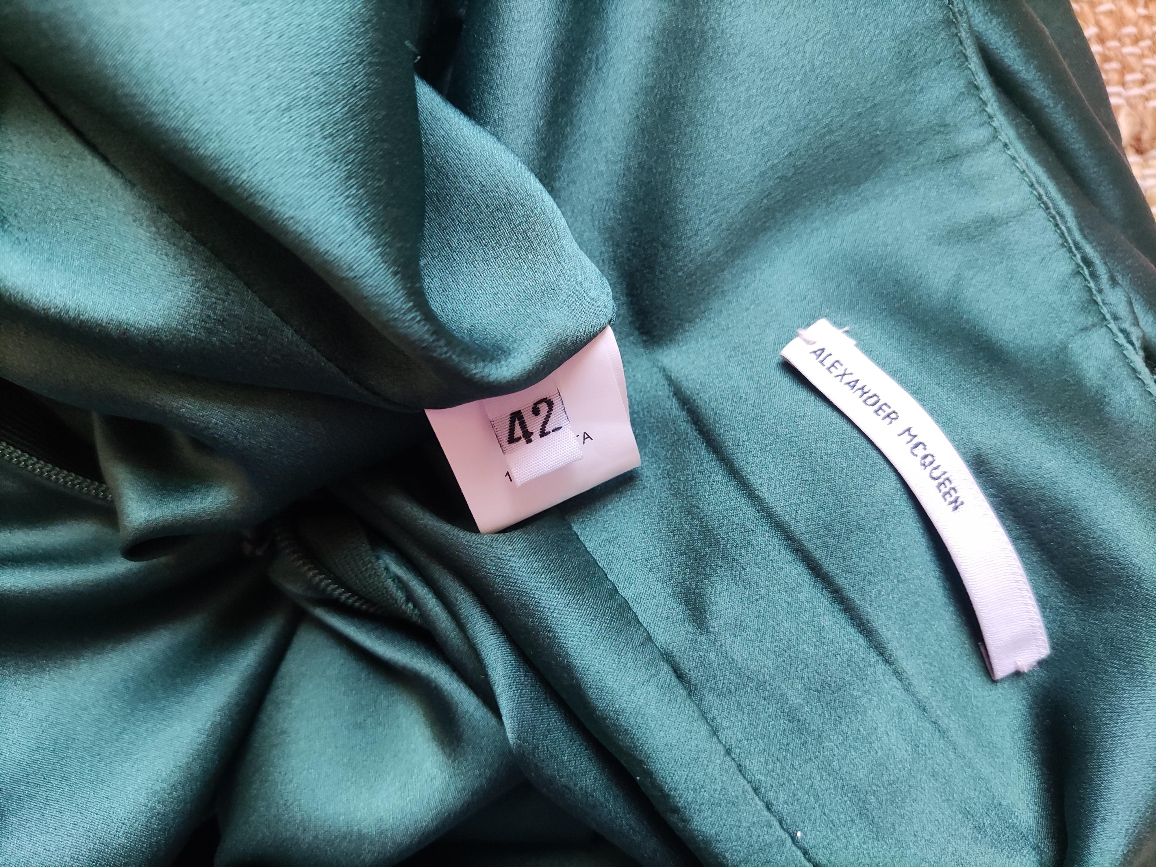 Alexander McQueen - Robe midi de soirée à corset en soie vert Poision en vente 8