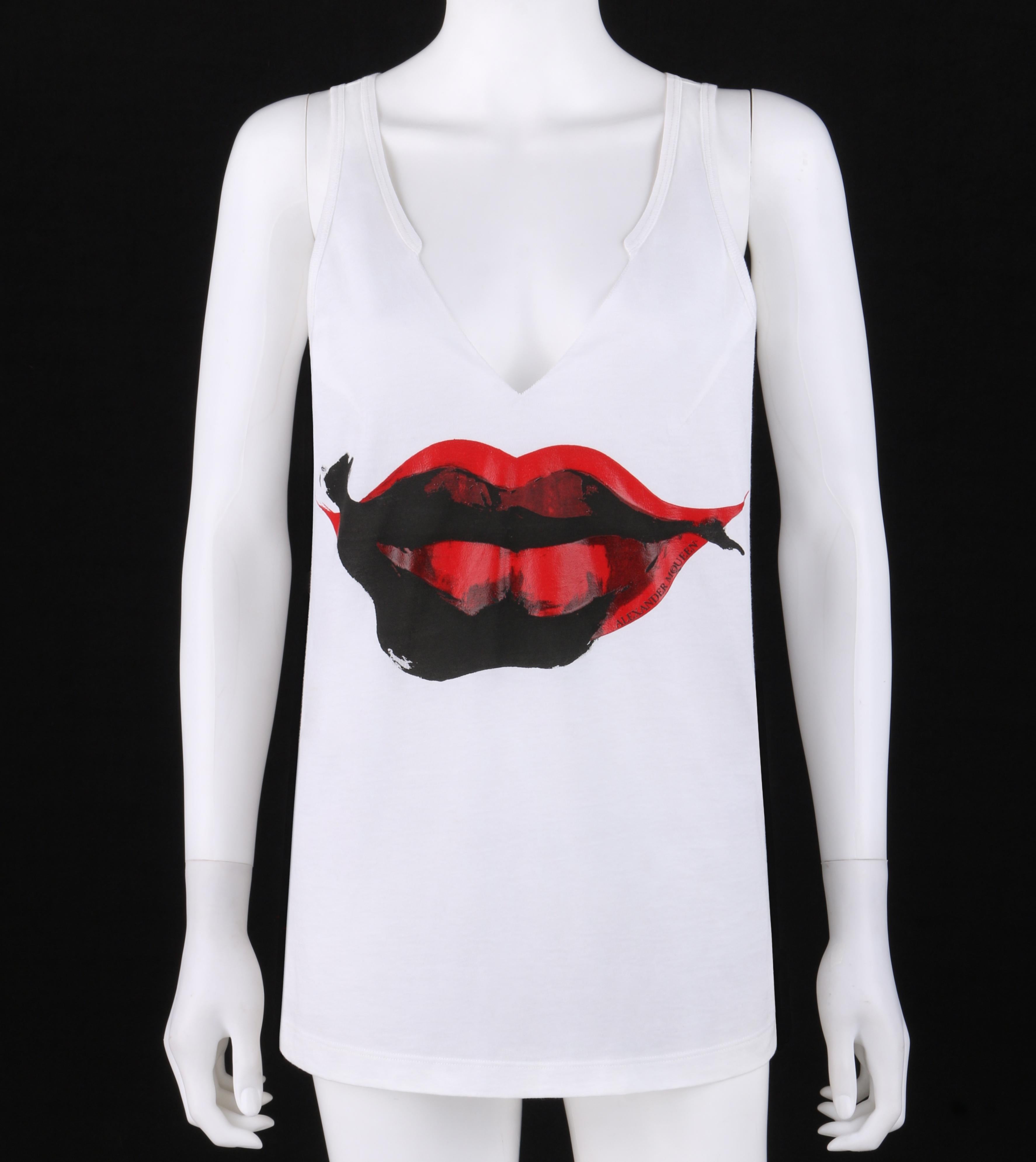 ALEXANDER McQUEEN c.2009 White Silkscreen Lips Cotton Tank Top V-Neck

Unique ALEXANDER McQUEEN silkscreen tank top has the infamous 