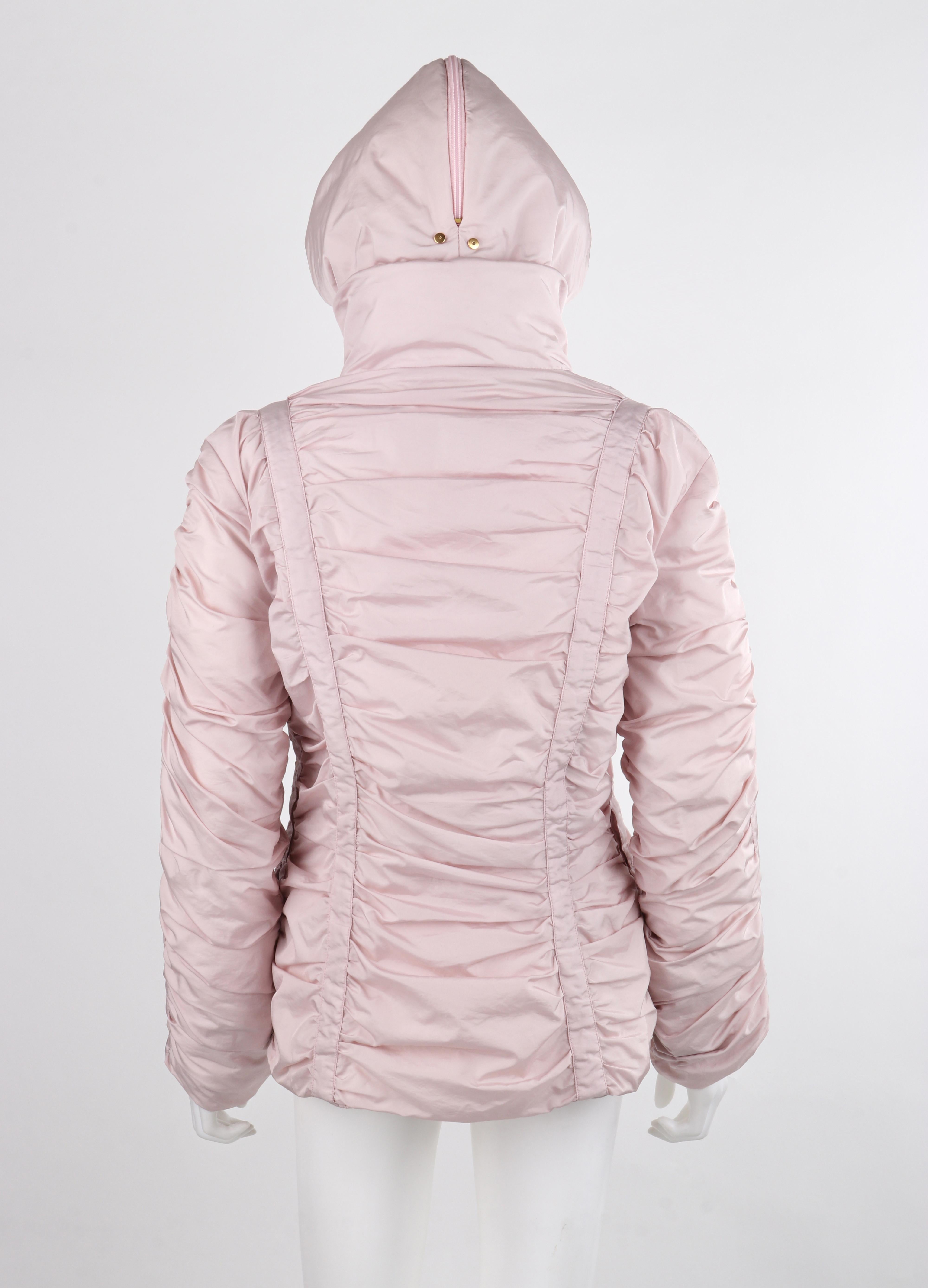 ALEXANDER McQueen c.1990's Vtg Pink Ruched Hooded Zip Up Puffer Jacket Coat en vente 1