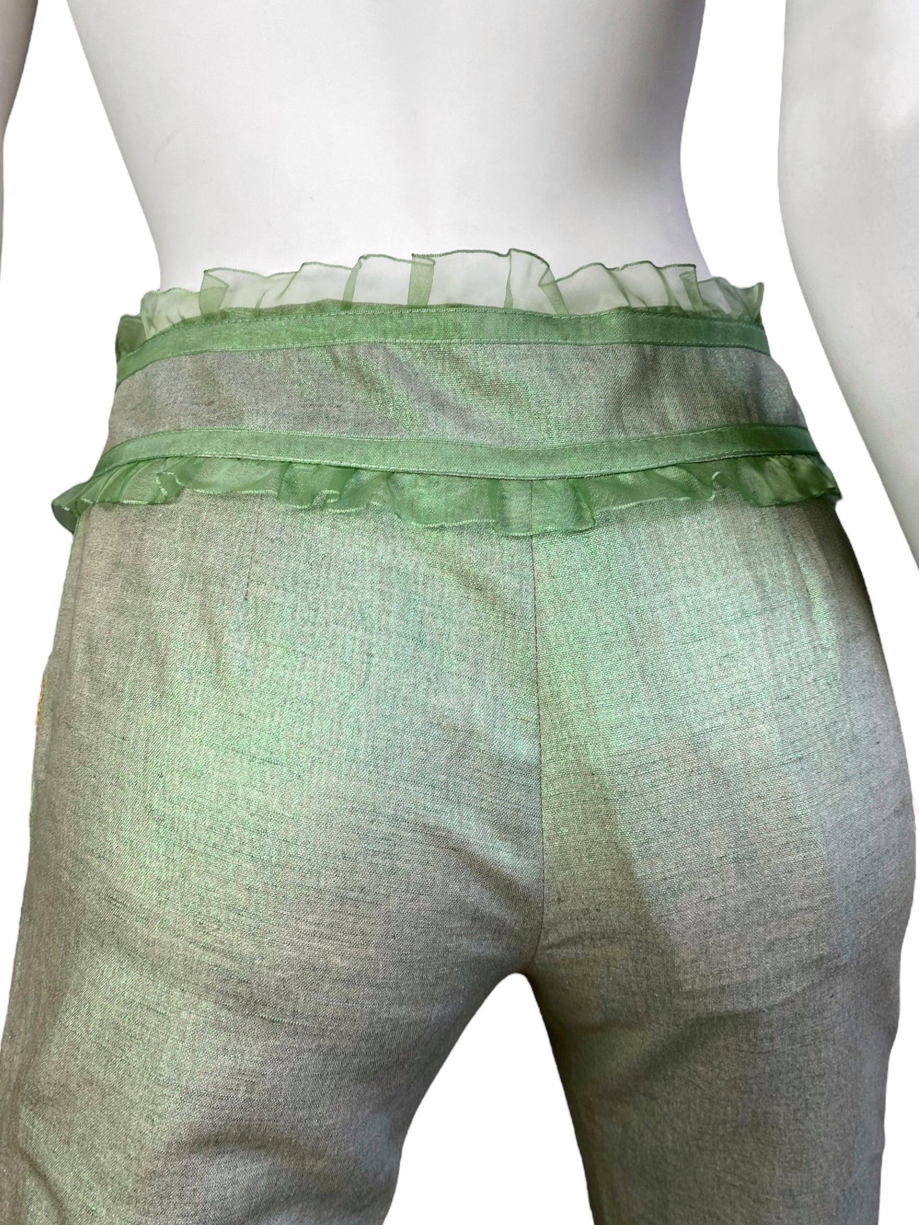 ALEXANDER MCQUEEN c.1995-1996 LIGHT GREEN SHEER RUFFLE TRIM CAPRI PANTS For Sale 5
