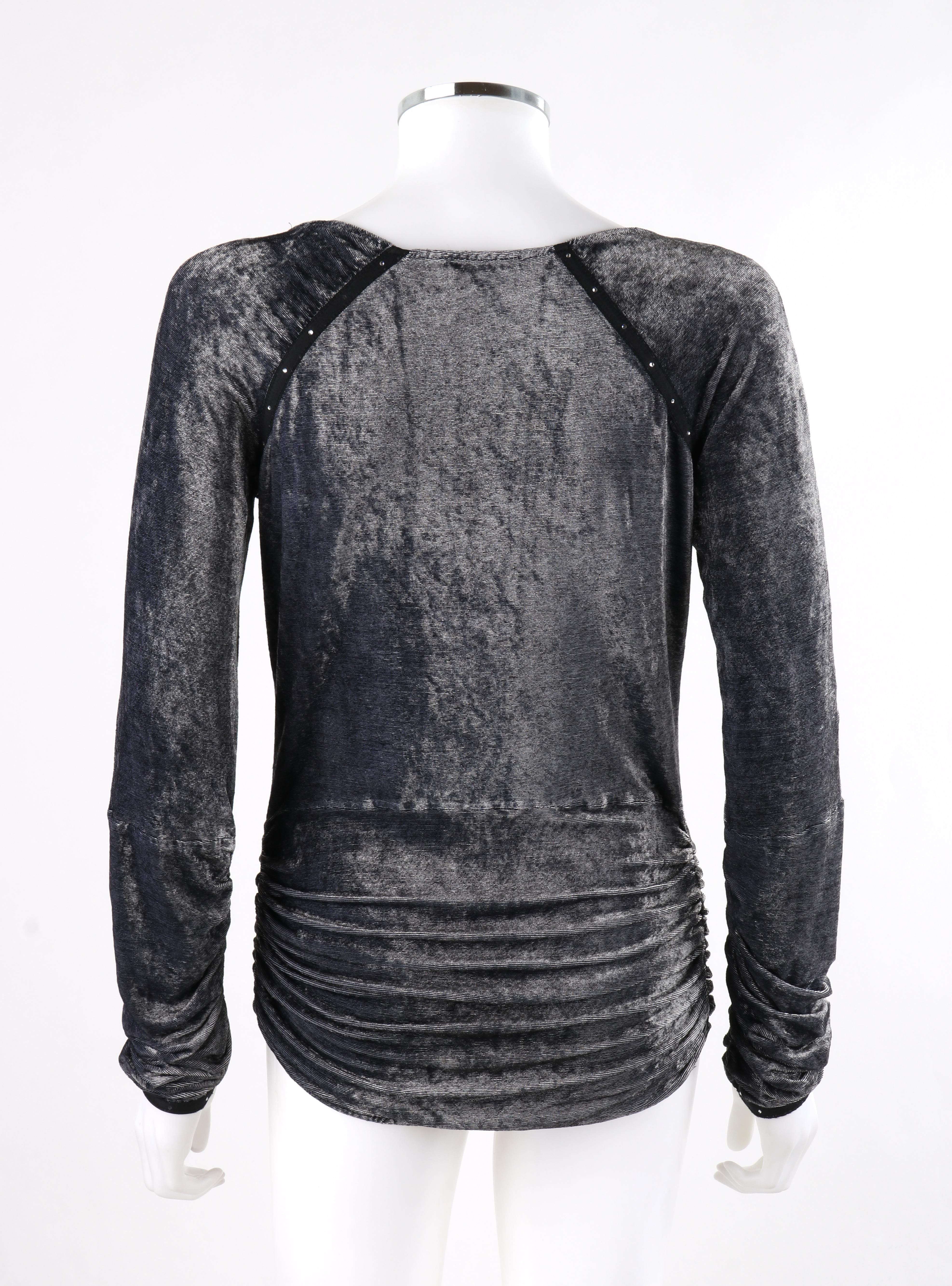 ALEXANDER McQUEEN c.1996 Gray Embellished Crushed Velvet Long Sleeve Top In Good Condition For Sale In Thiensville, WI