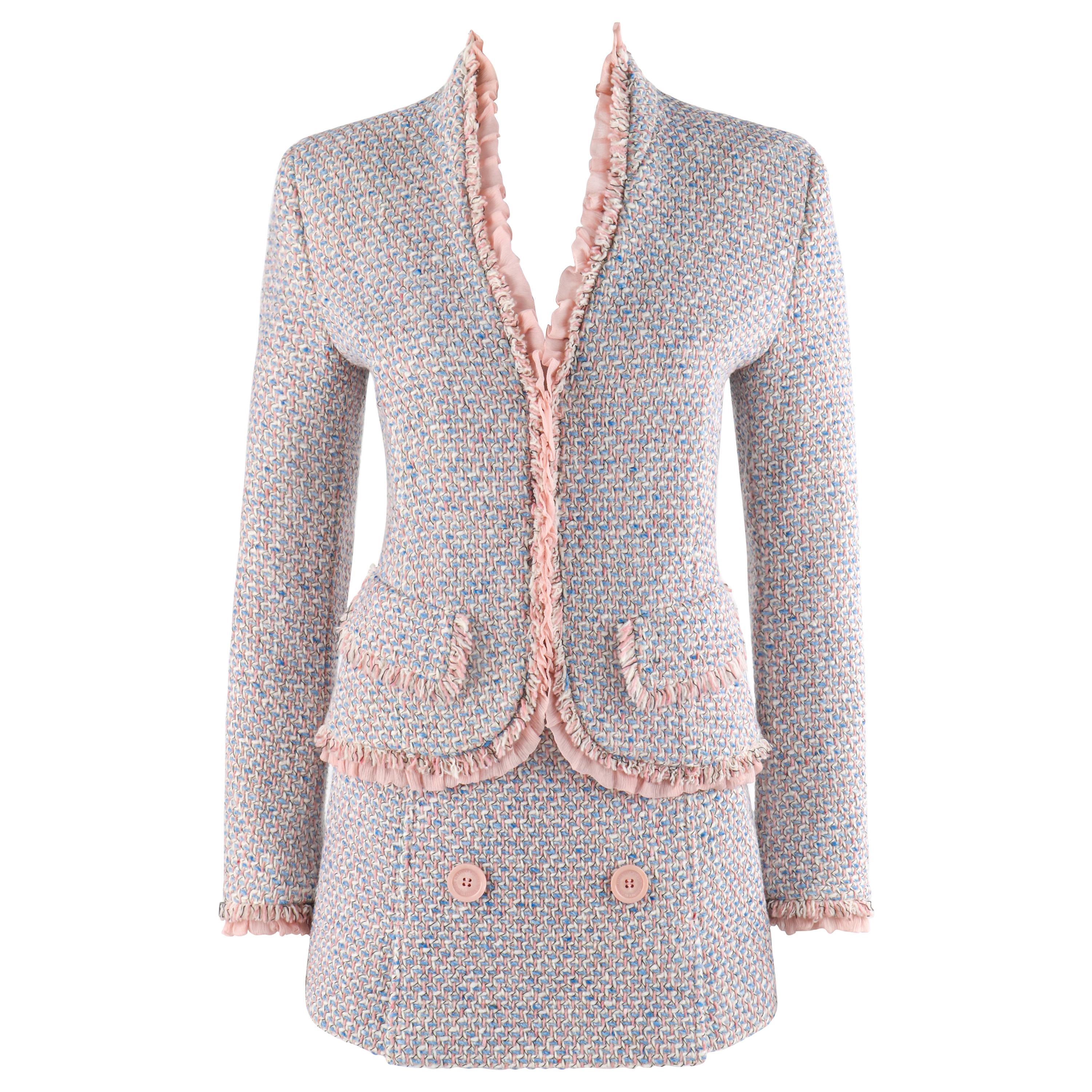 ALEXANDER McQUEEN Ensemble blazer et mini-jupe en tweed bouclé rose et bleu, vers 1996, neuf avec étiquette en vente