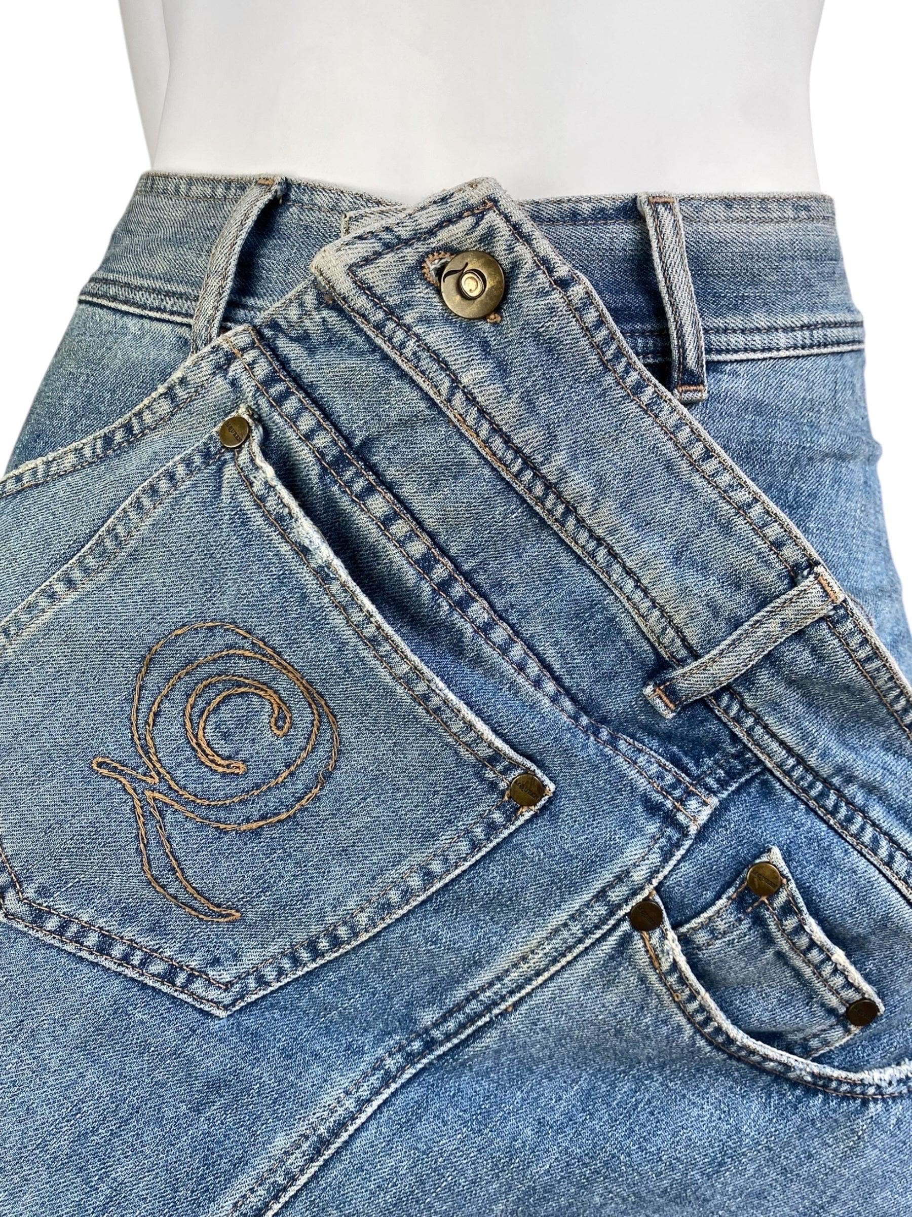 ALEXANDER MCQUEEN c.2003 BLAUER DENIM DECONSTRUCTED ASYMMETRICAL MIDI SKIRT im Angebot 1