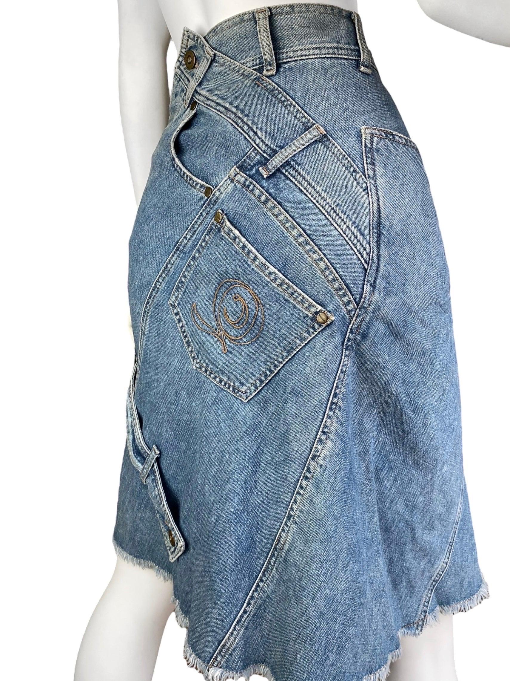 ALEXANDER MCQUEEN c.2003 BLAUER DENIM DECONSTRUCTED ASYMMETRICAL MIDI SKIRT im Angebot 2