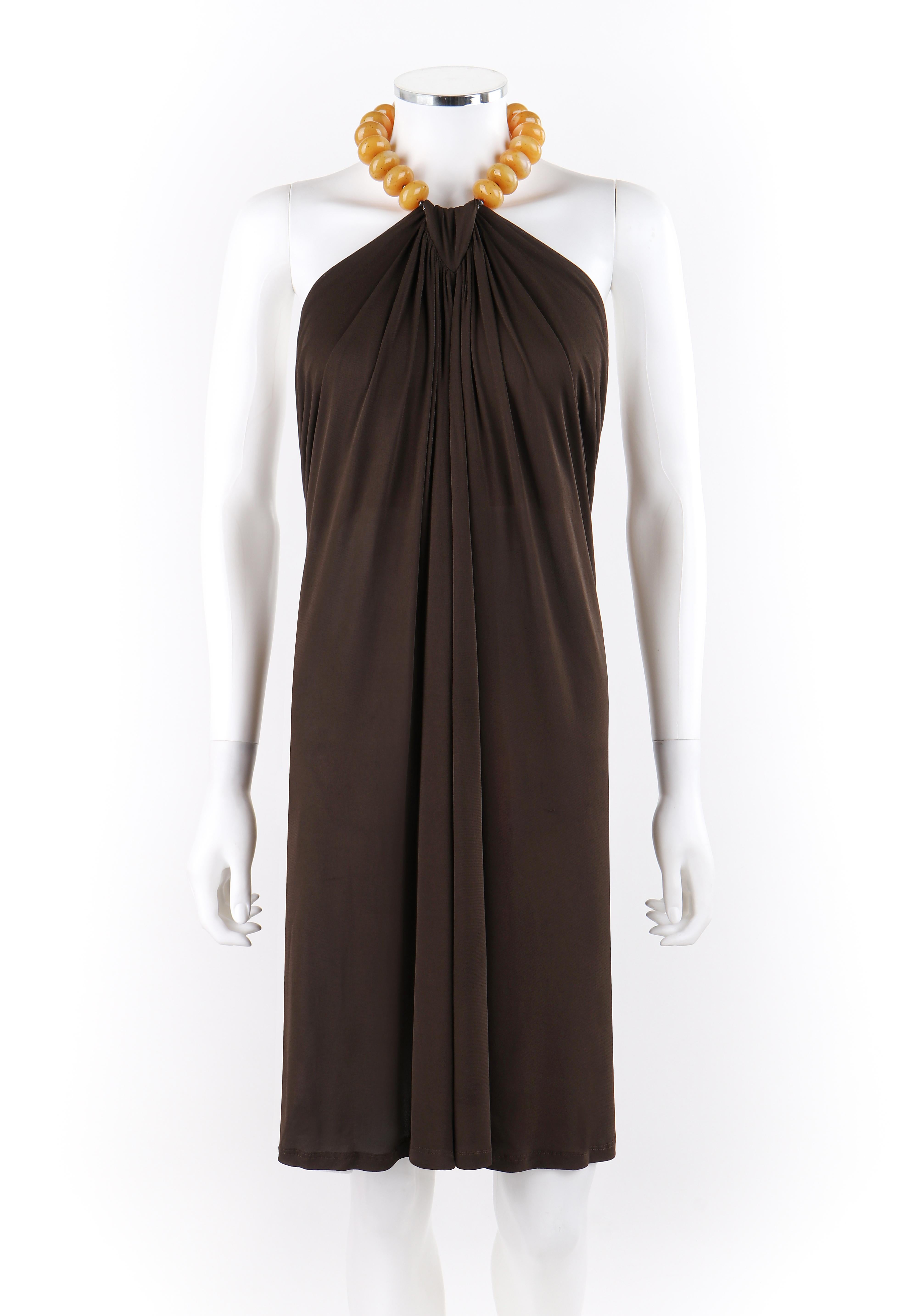 ALEXANDER McQUEEN F/W 2006 Brown Halter Dress Amber Stone Bead Choker Necklace
 
Brand / Manufacturer: Alexander McQueen
Collection: c.2006 
Designer: Alexander McQueen
Style: Halter dress
Color(s): Brown; necklace: shades of tan, yellow
Lined: