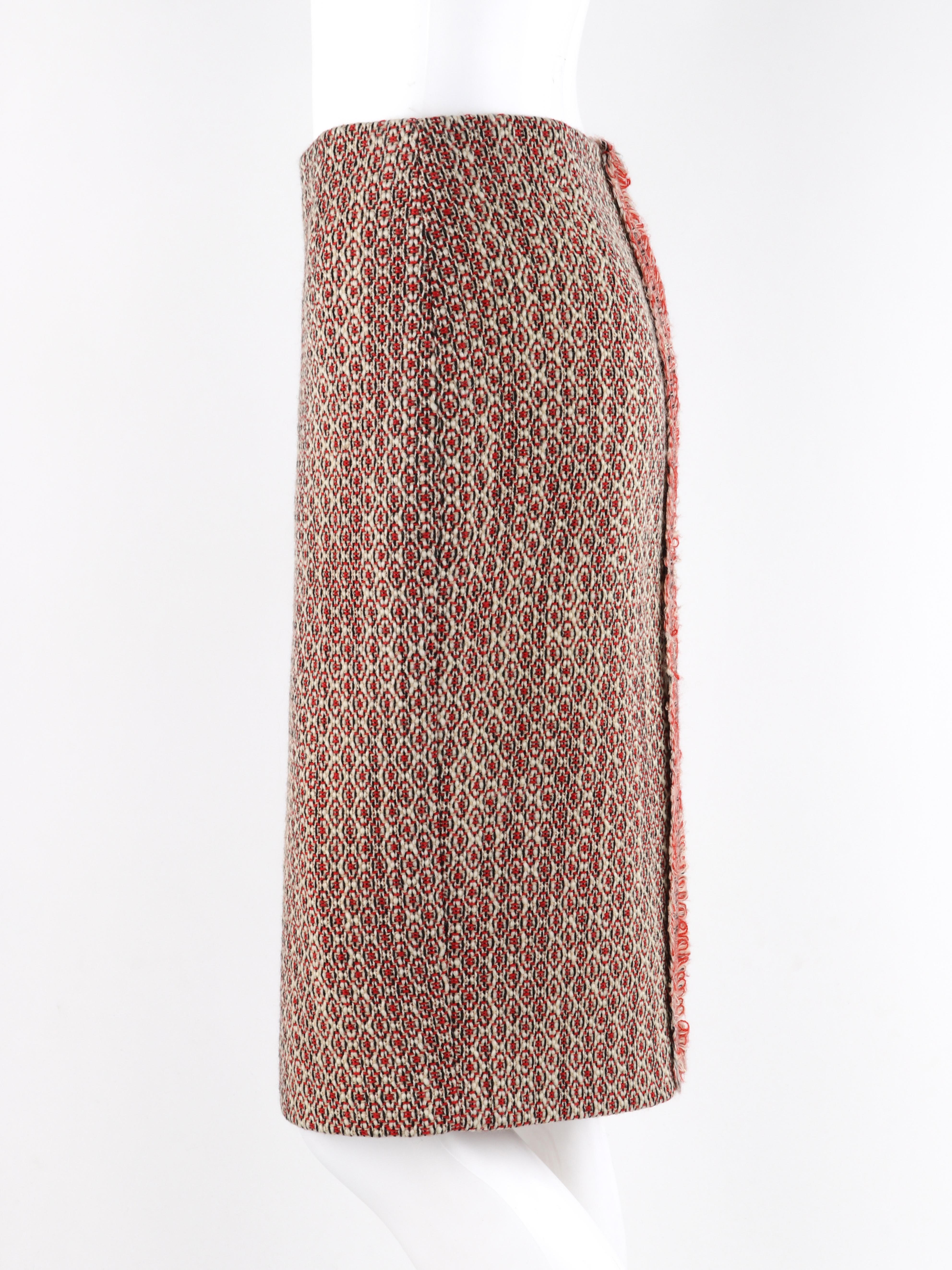 ALEXANDER McQUEEN c.2007 Patterned Fringe Wool Pencil Back Full Zip Skirt In Good Condition In Thiensville, WI