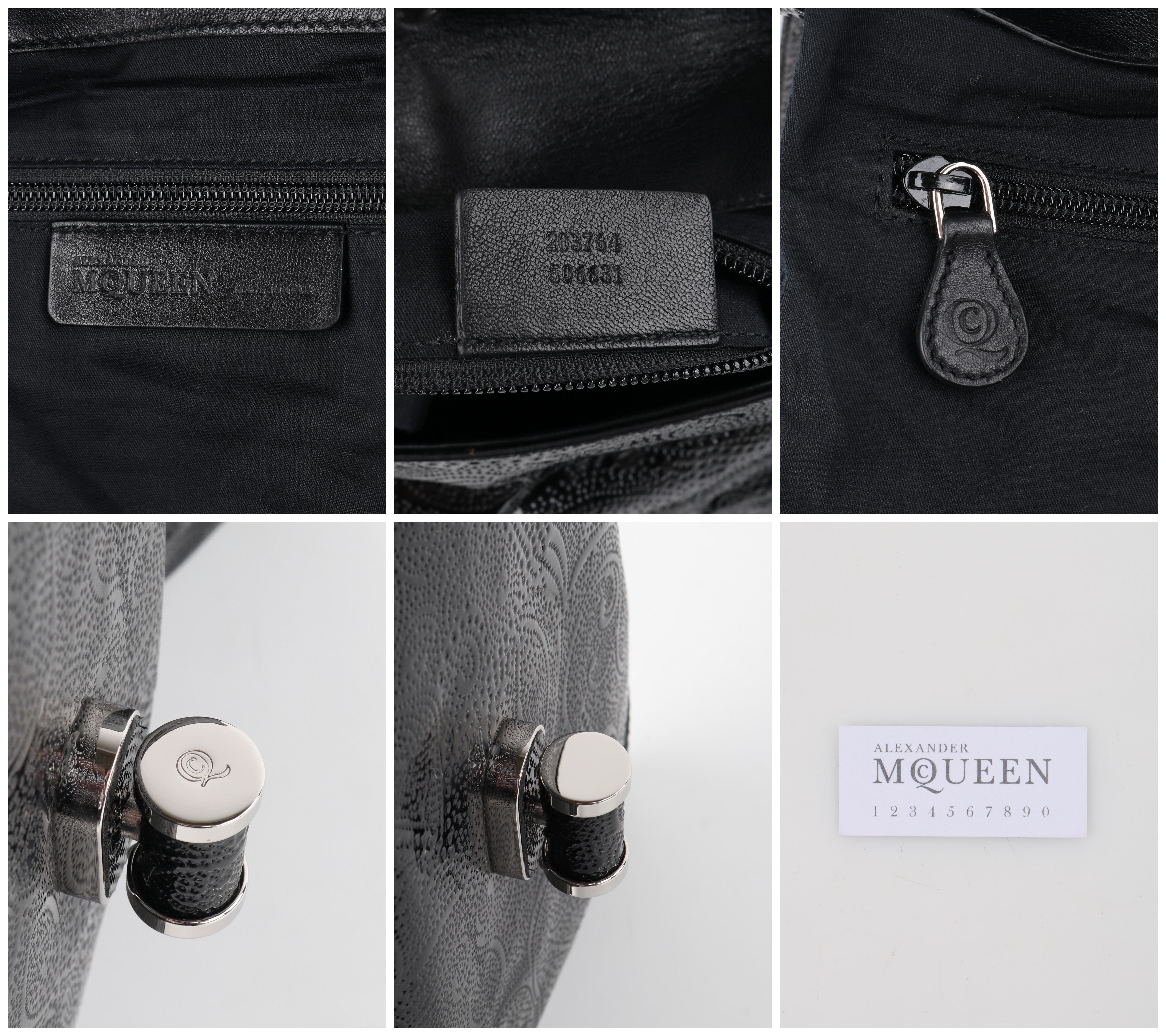 ALEXANDER McQUEEN c.2008 Große Clutch-Handtasche aus schwarzem Leder mit Paisleymuster im Angebot 5