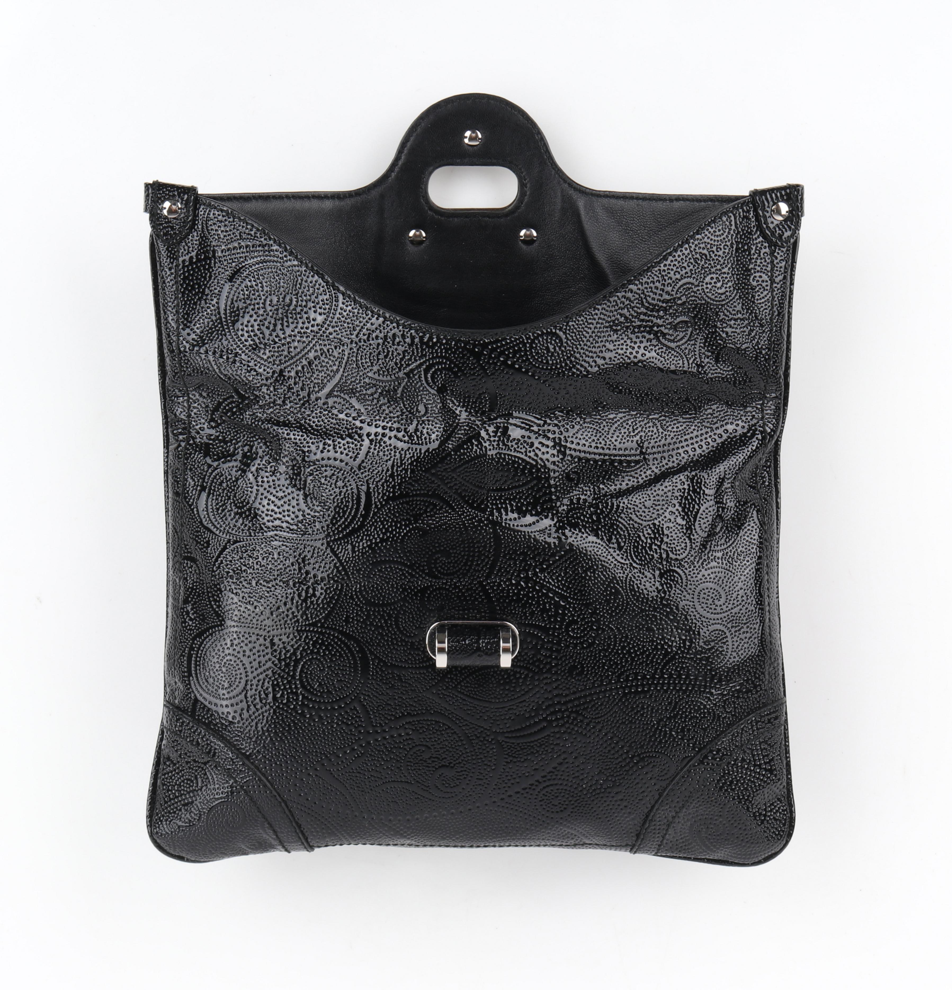 ALEXANDER McQUEEN c.2008 Große Clutch-Handtasche aus schwarzem Leder mit Paisleymuster im Angebot 1