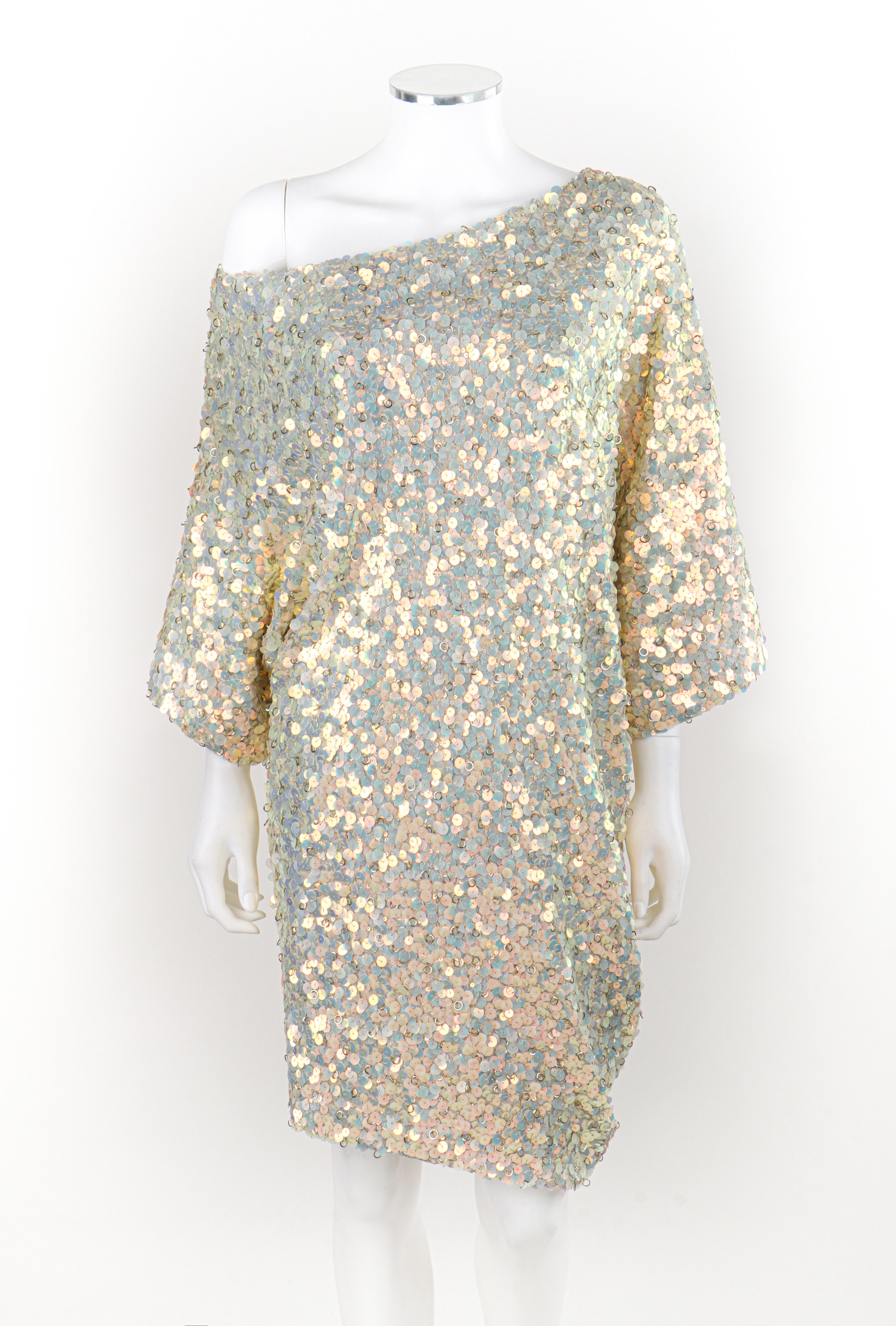 ALEXANDER McQUEEN c.2009 White Iridescent Pearl Sequin One Shoulder Mini Dress

Brand / Manufacturer: Alexander McQueen
Circa: 2009
Designer: Alexander McQueen
Style: Mini Dress
Color(s): Shades of white, iridescent shades, gold
Lined: Yes
Marked