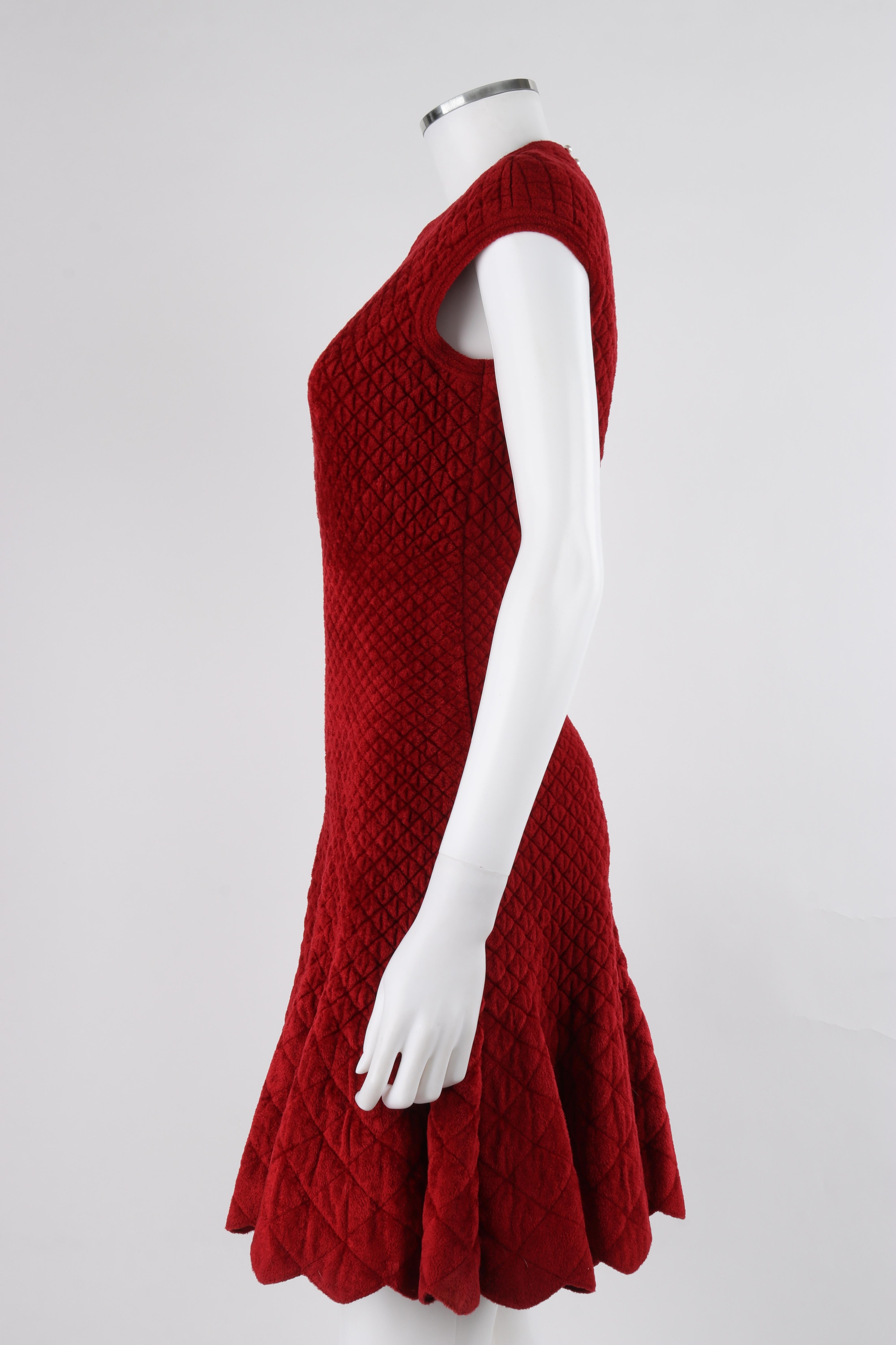 ALEXANDER McQUEEN c.2010's Red Wool Quilted Plush Sleeveless Fit & Flair Dress For Sale 2