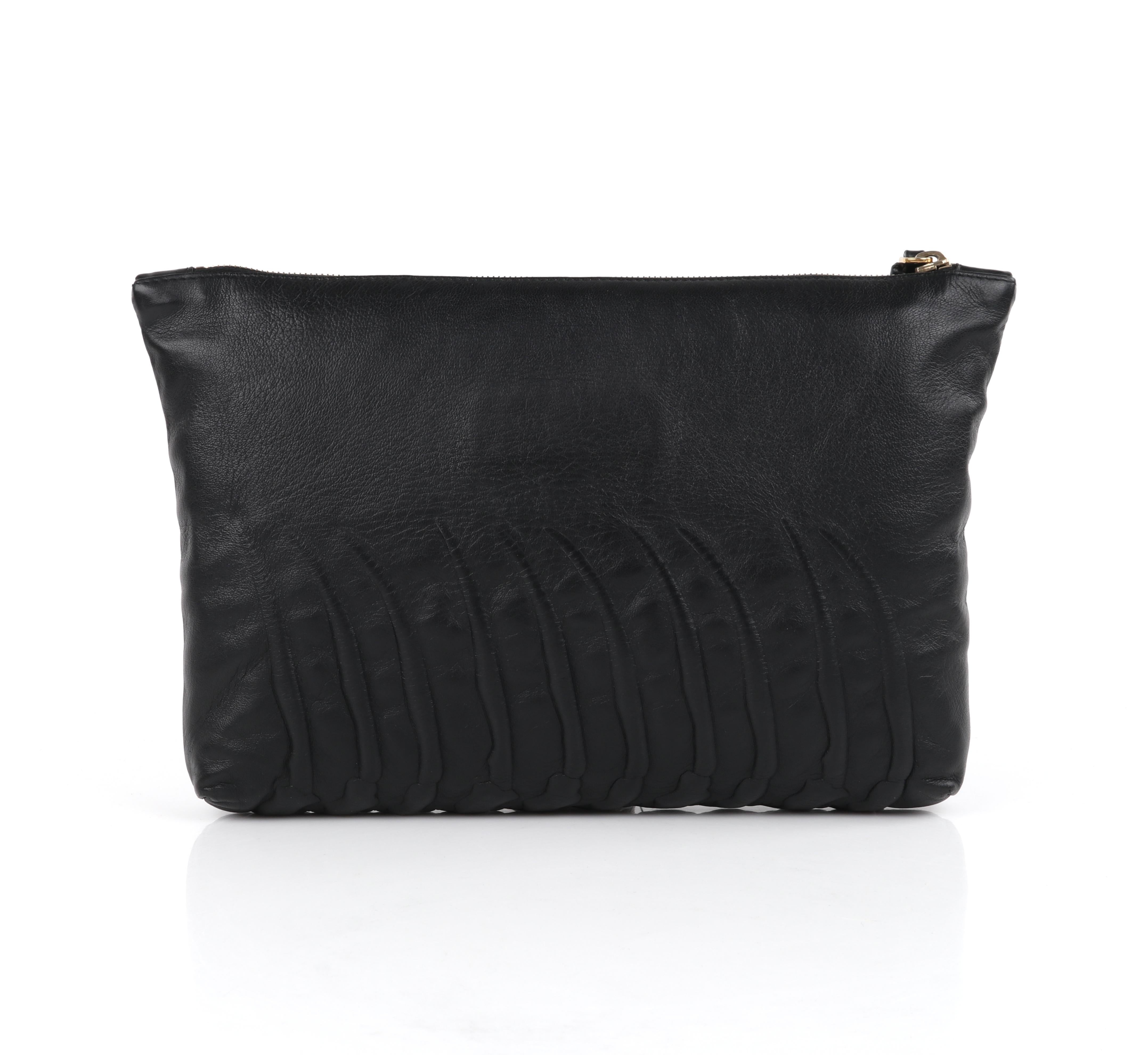 ALEXANDER McQUEEN c.2012 Black Leather Spine Bones Embossed Oversized Clutch Bag In Good Condition In Thiensville, WI