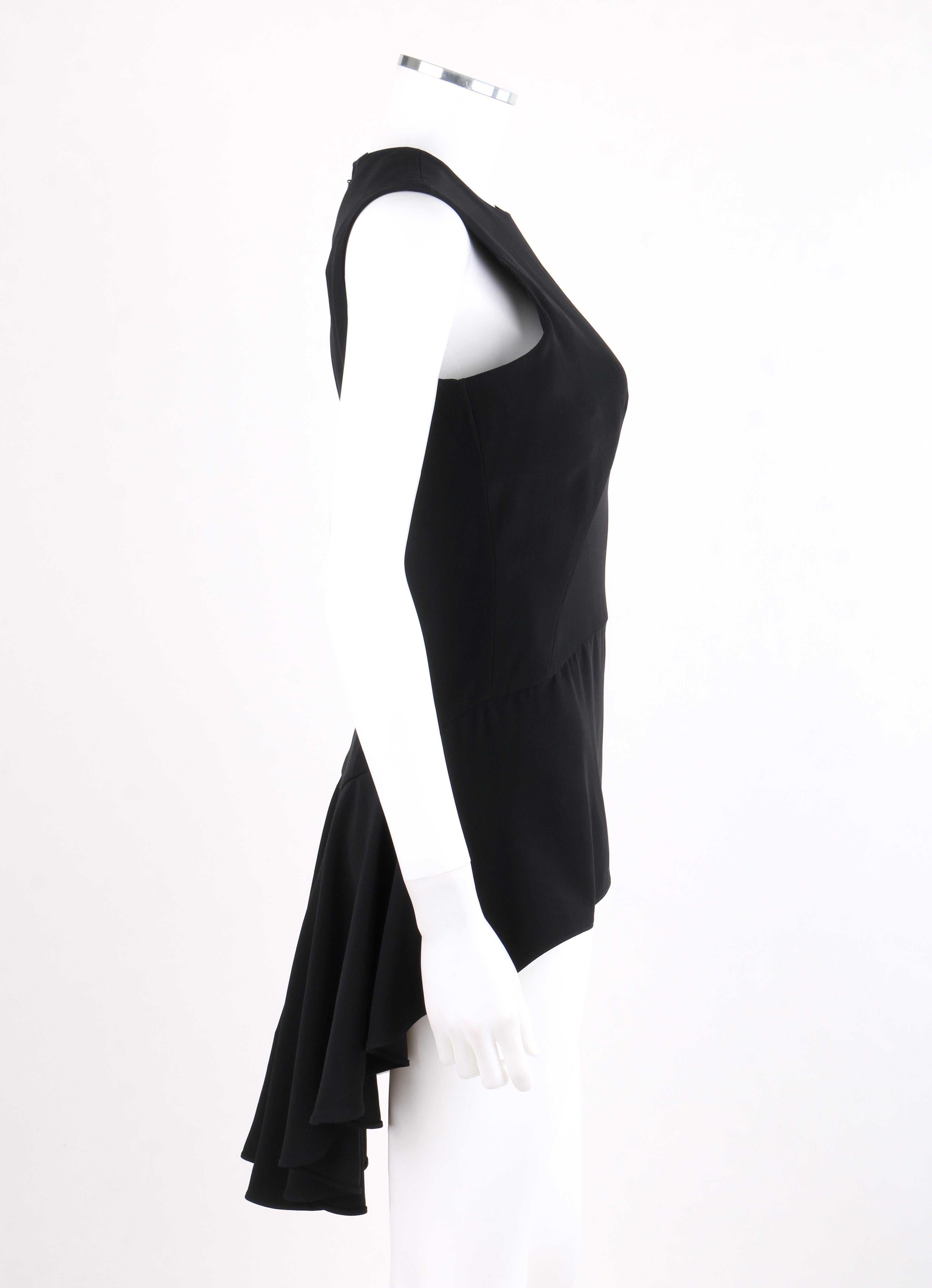 Nero Alexander McQueen c.2013 Canotta nera in seta drappeggiata con peplo alto e basso in vendita