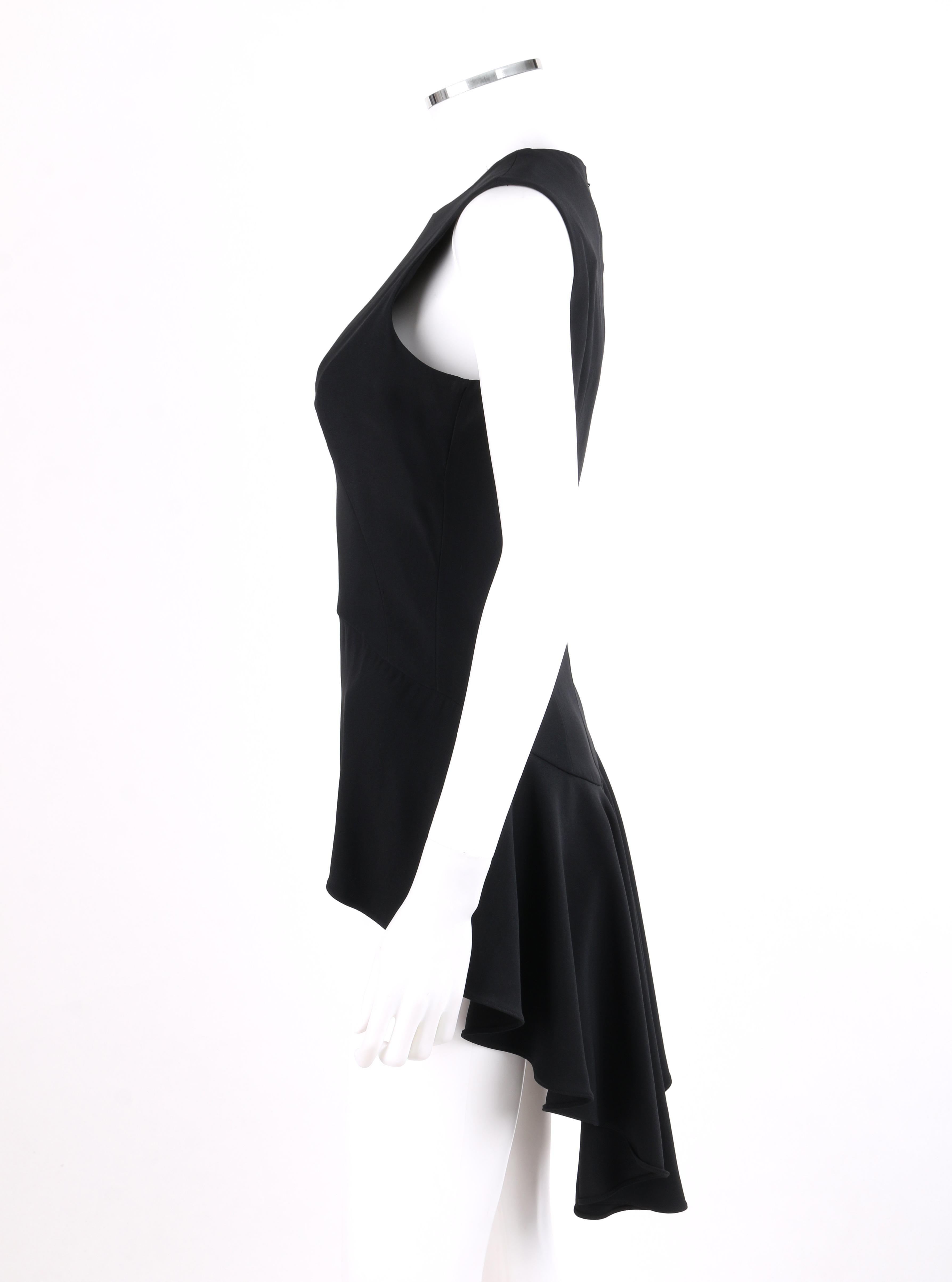 Donna Alexander McQueen c.2013 Canotta nera in seta drappeggiata con peplo alto e basso in vendita