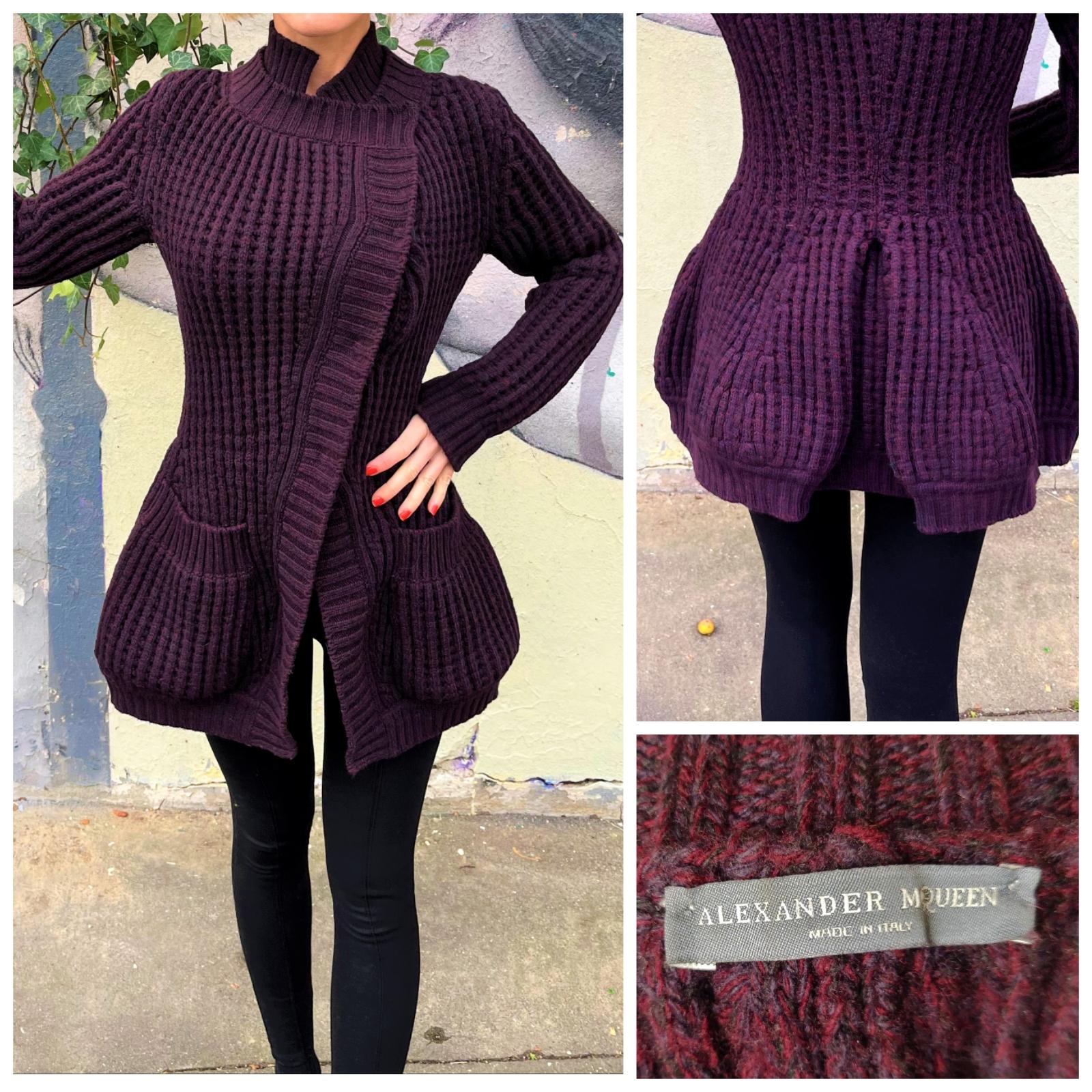 Alexander McQueen knit tulip hip cardigan dress.
Tulip structure silhouette, emphasized hips!

VERY GOOD condition!

SIZE
Medium (Stretchy fabric.)
Model`s size in photos: XS.
Length: 78 cm / 30.7 inch
Armpit to armpit: 42 cm  / 16.5 inch
Waist: 34