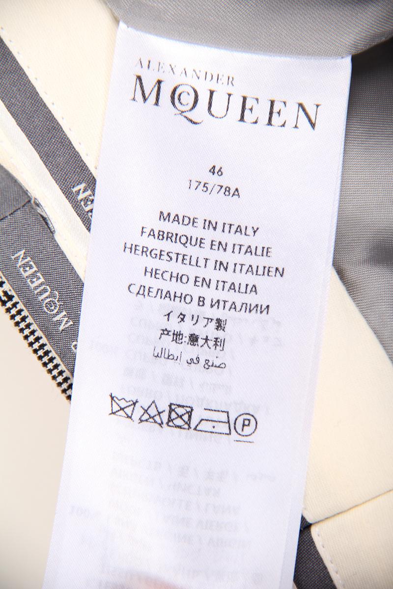 Abito con pantaloni a quadri Alexander McQueen in vendita 5