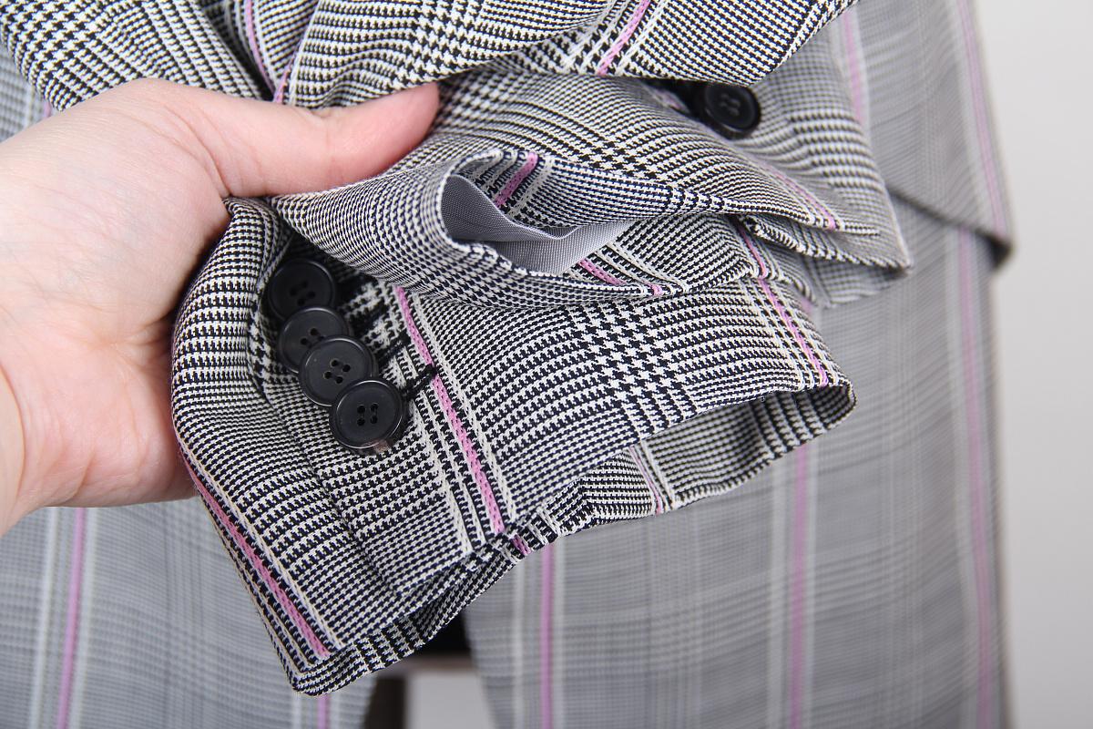 Abito con pantaloni a quadri Alexander McQueen in vendita 3