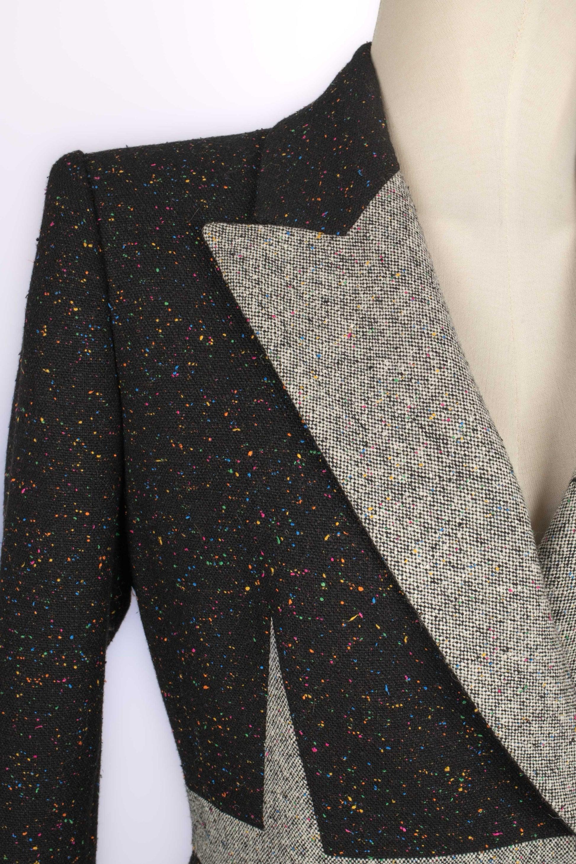 Cappotto Alexander McQueen in lana mista nera e multicolore, 2020 in vendita 2