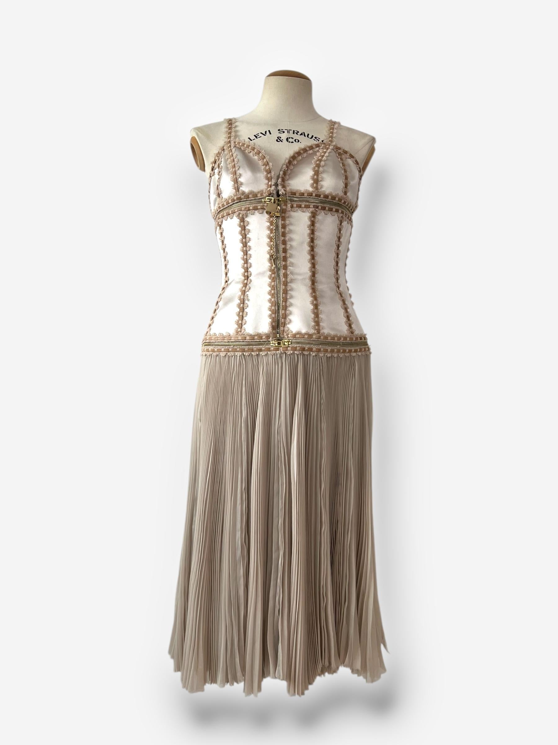 Alexander McQueen - Vestito a bustino con dettaglio lucchetto - Autunno/Inverno 200 In condizioni buone in vendita a CAPELLE AAN DEN IJSSEL, ZH