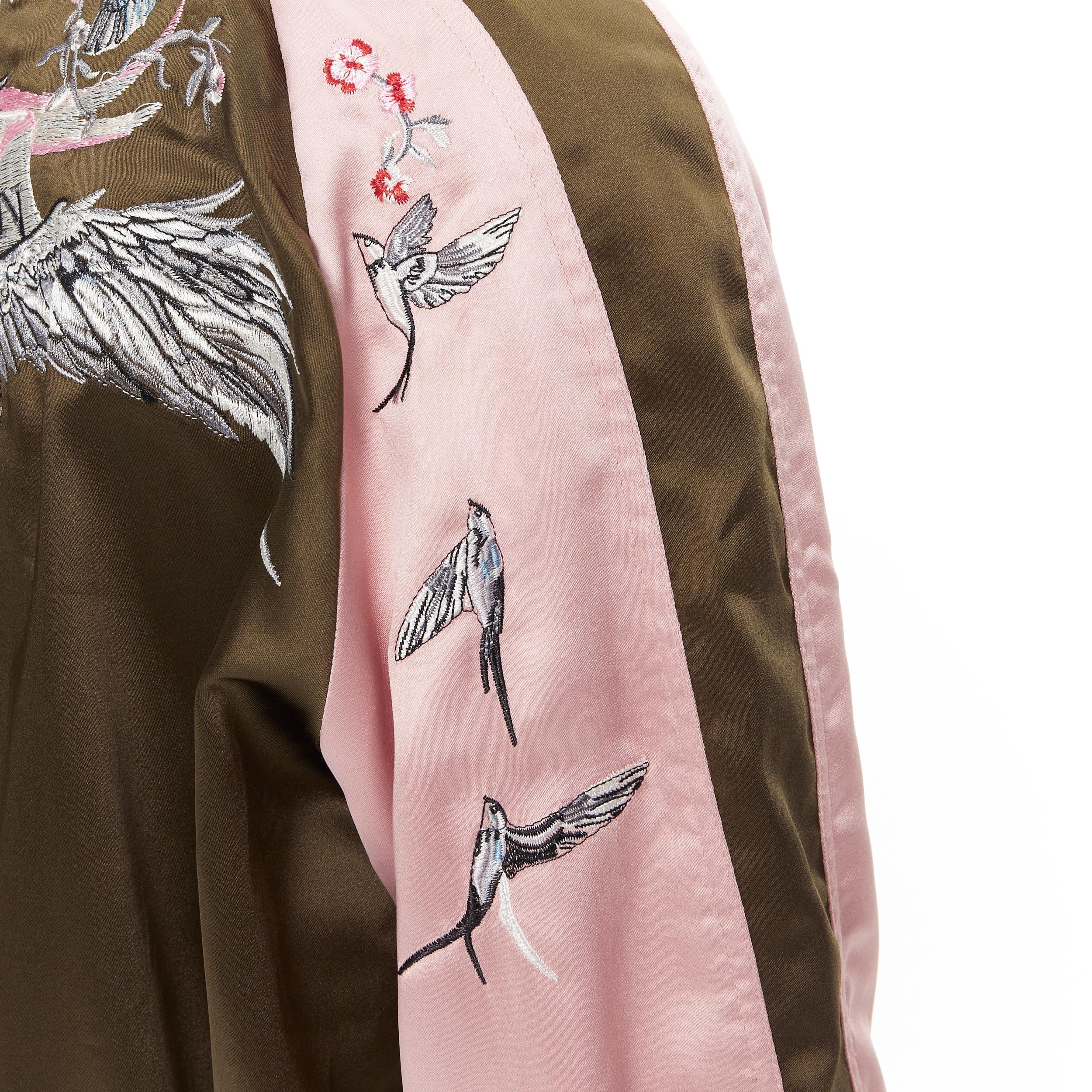 Alexander McQueen, giacca varsity in cotone e seta verde con ricamo di rondini IT36 XS 3