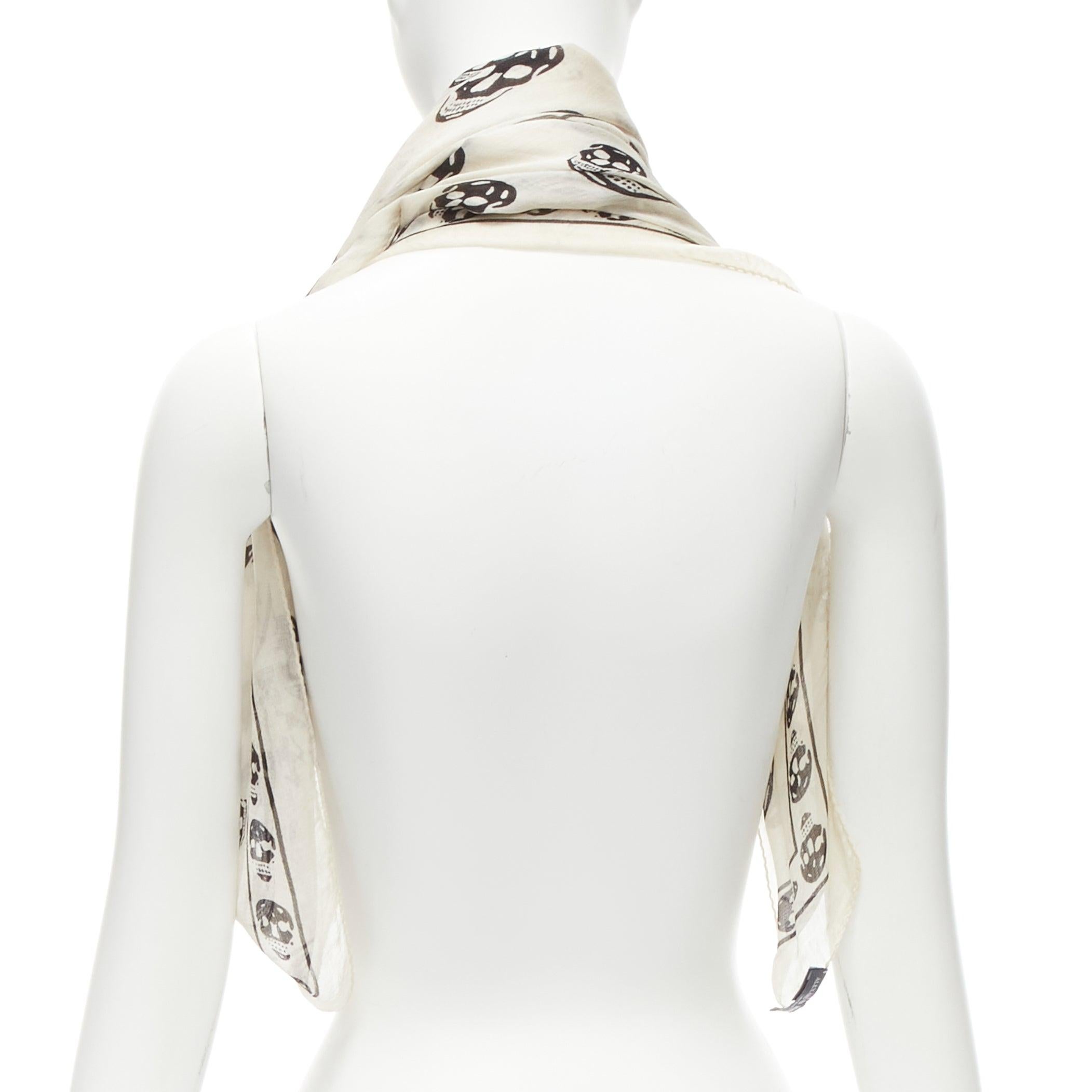 Women's ALEXANDER MCQUEEN cream black skull print logo 100% silk scarf For Sale