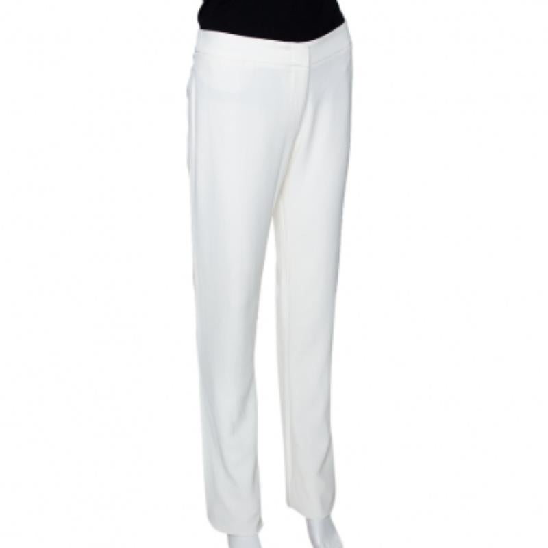 Diese Hose von Alexander McQueen bietet Ihnen Komfort mit einem Hauch von High-Fashion. Sie hat ein gerades Bein und einen Hakenverschluss in der Taille. Sie können es mit einem Crop-Top und flachen oder hochhackigen Schuhen tragen.