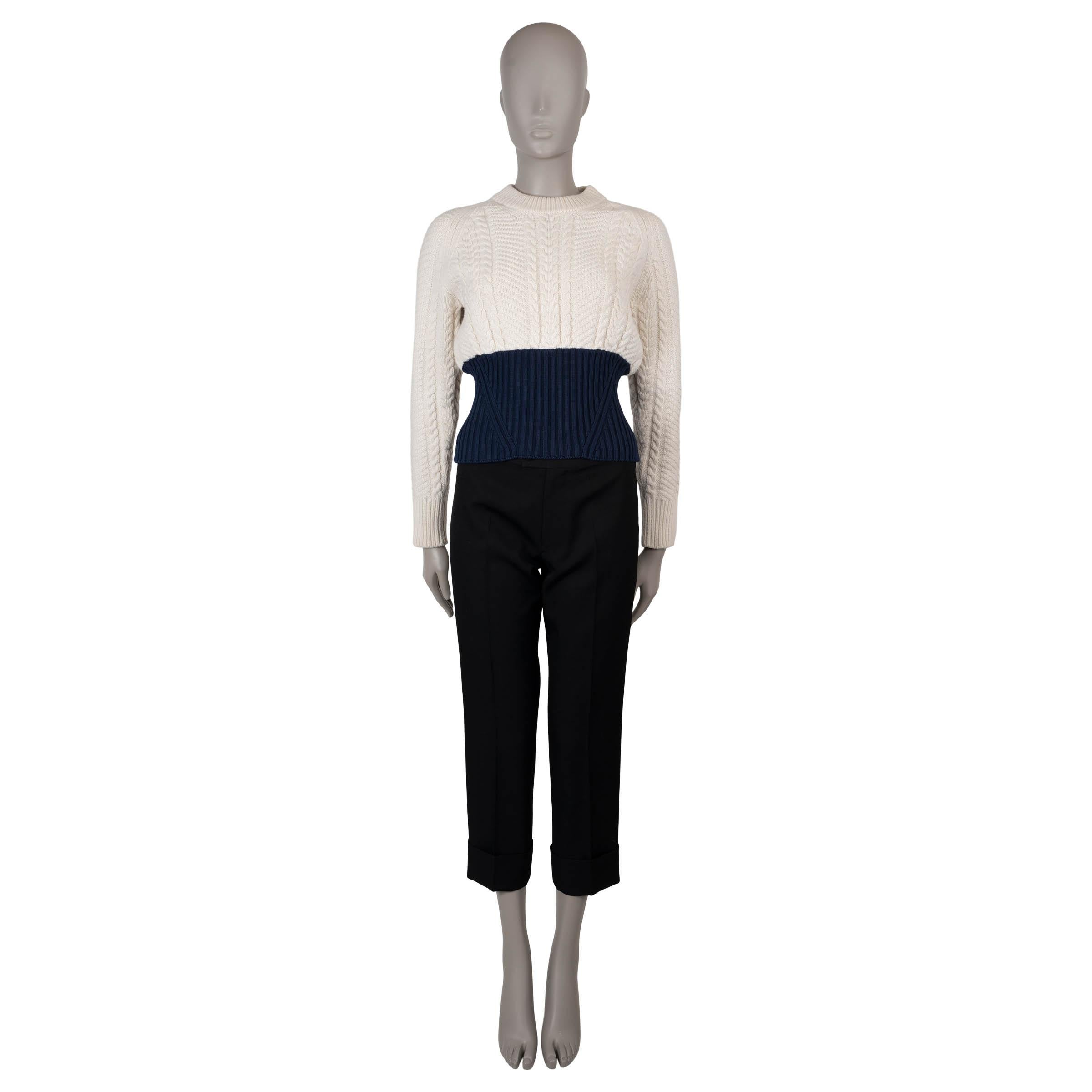 ALEXANDER MCQUEEN cream & navy wool 2021 COLORBLOCK CABLE KNIT Sweater XS In Excellent Condition In Zürich, CH