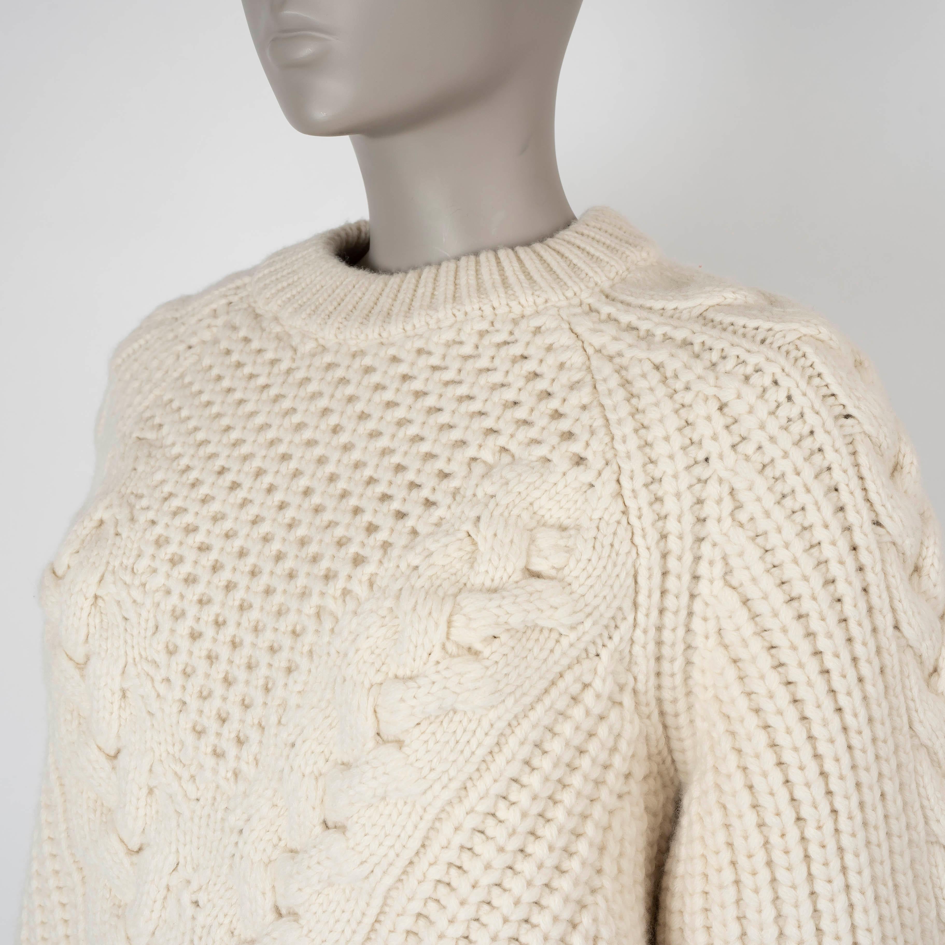 ALEXANDER MCQUEEN cream wool 2018 CHUNKY CABLE KNIT Sweater M For Sale 1