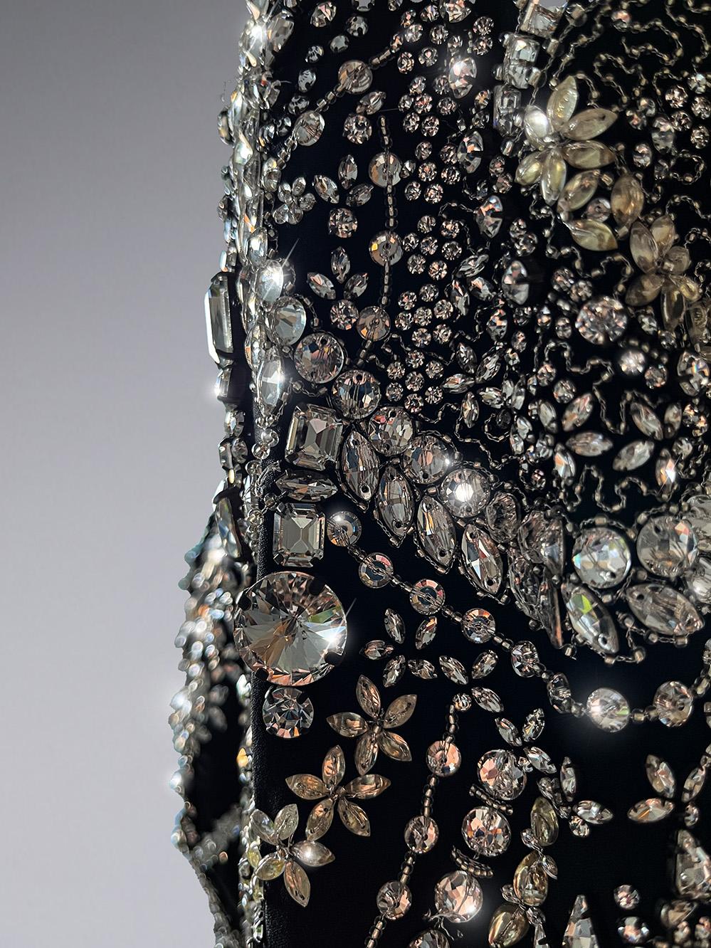 Spectacular Alexander Mcqueen SS 2022 Crystal Embellished Jacket Black In Excellent Condition For Sale In Berlin, BE