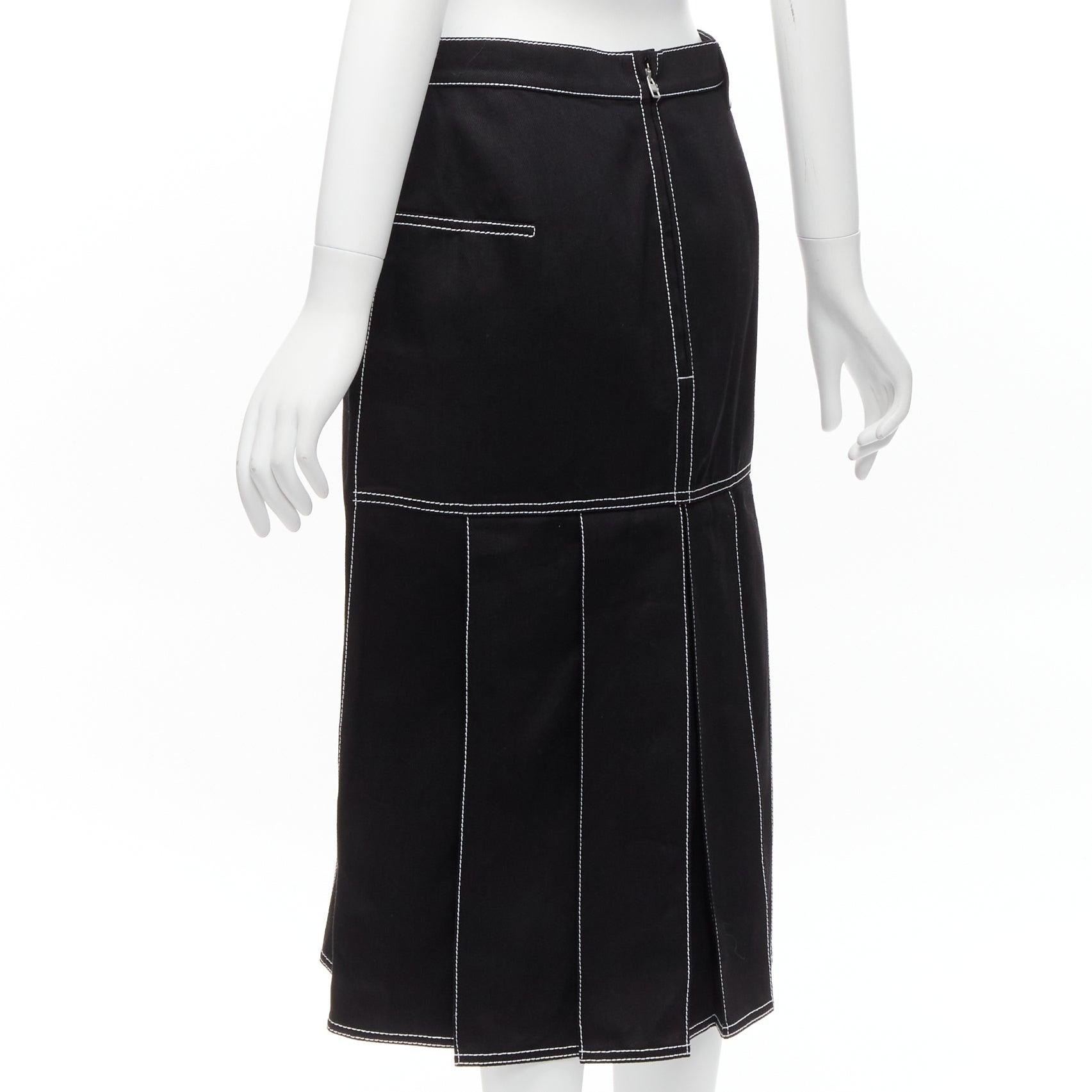 ALEXANDER MCQUEEN denim back pleat white topstitch leather tag skirt IT44 L For Sale 1