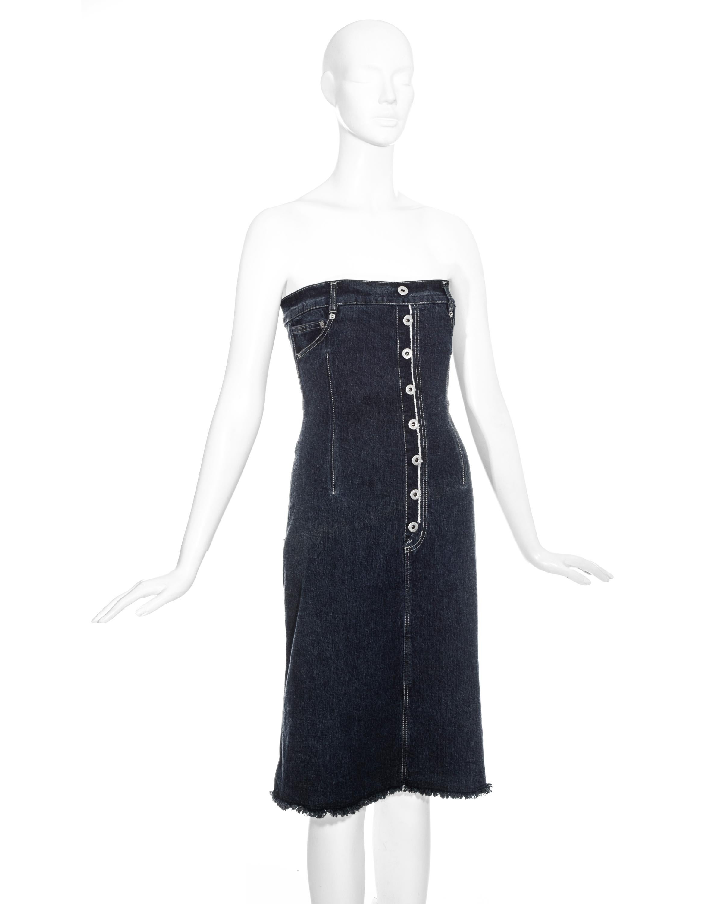 Vintage Alexander McQueen denim corset dress.
One of his earliest collections when Alexander McQueen himself was the designer and had a denim line. This piece was shown at London Fashion Week.
Corset inside.