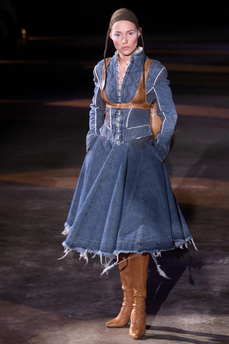 Alexander McQueen Denim Corset Top — F/W 2002 Collection  IT 38 For Sale 8