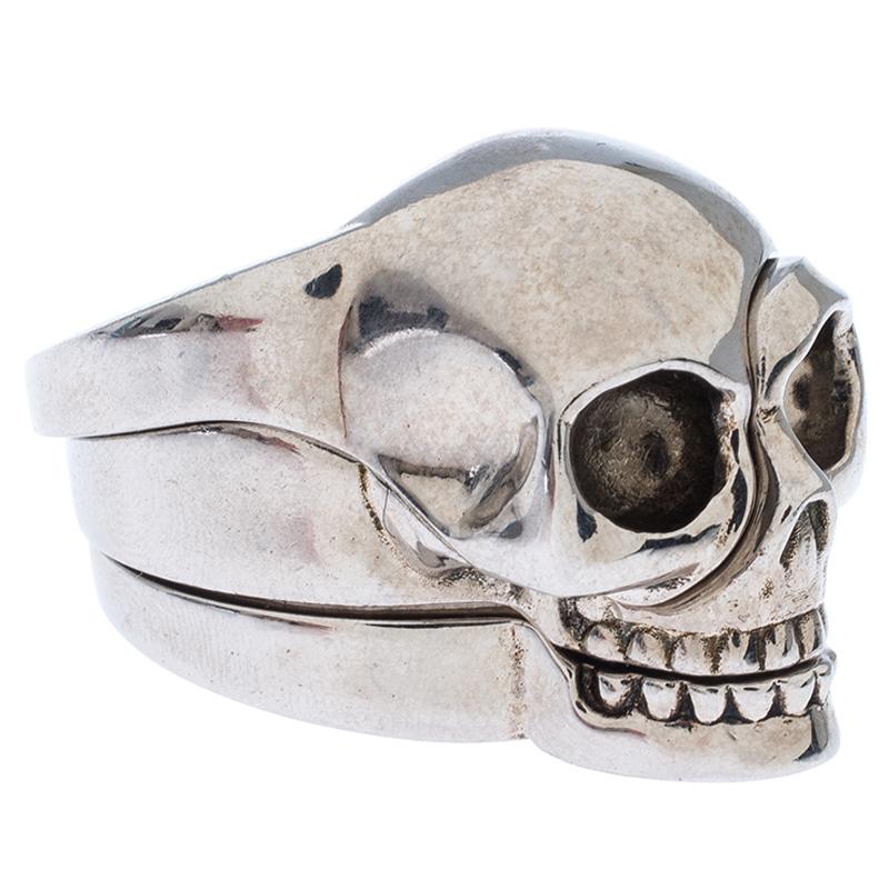 Alexander McQueen Divided Skull Silver Tone Ring Size 23 In Good Condition In Dubai, Al Qouz 2