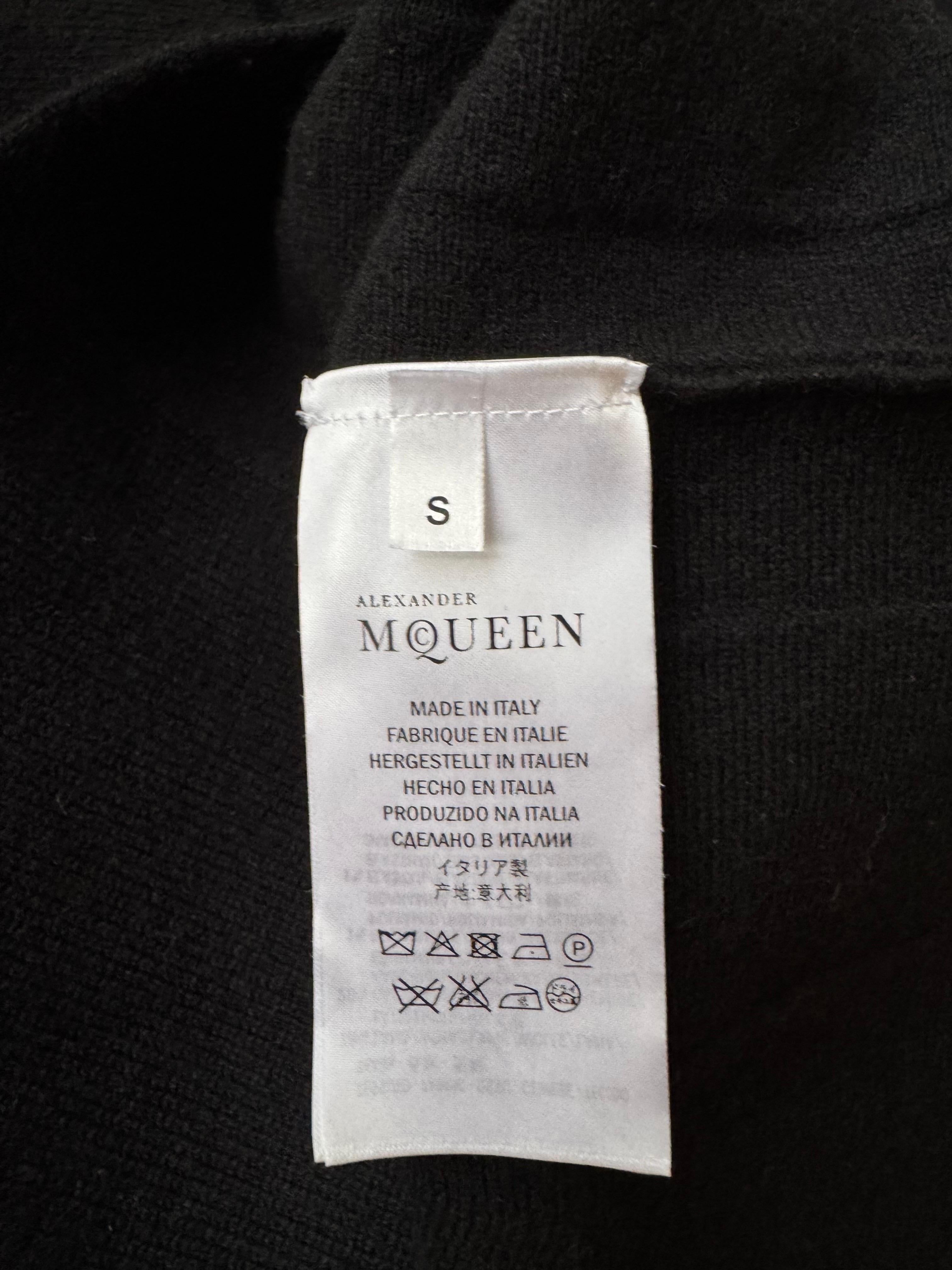 Alexander McQueen Double-Breasted Cashmere Knit Jersey Cardigan Jacket For Sale 6