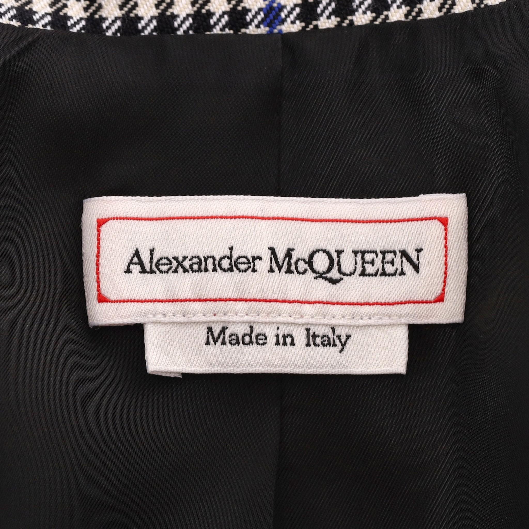 Alexander McQueen Double-Breasted Houndstooth Jacket For Sale 2
