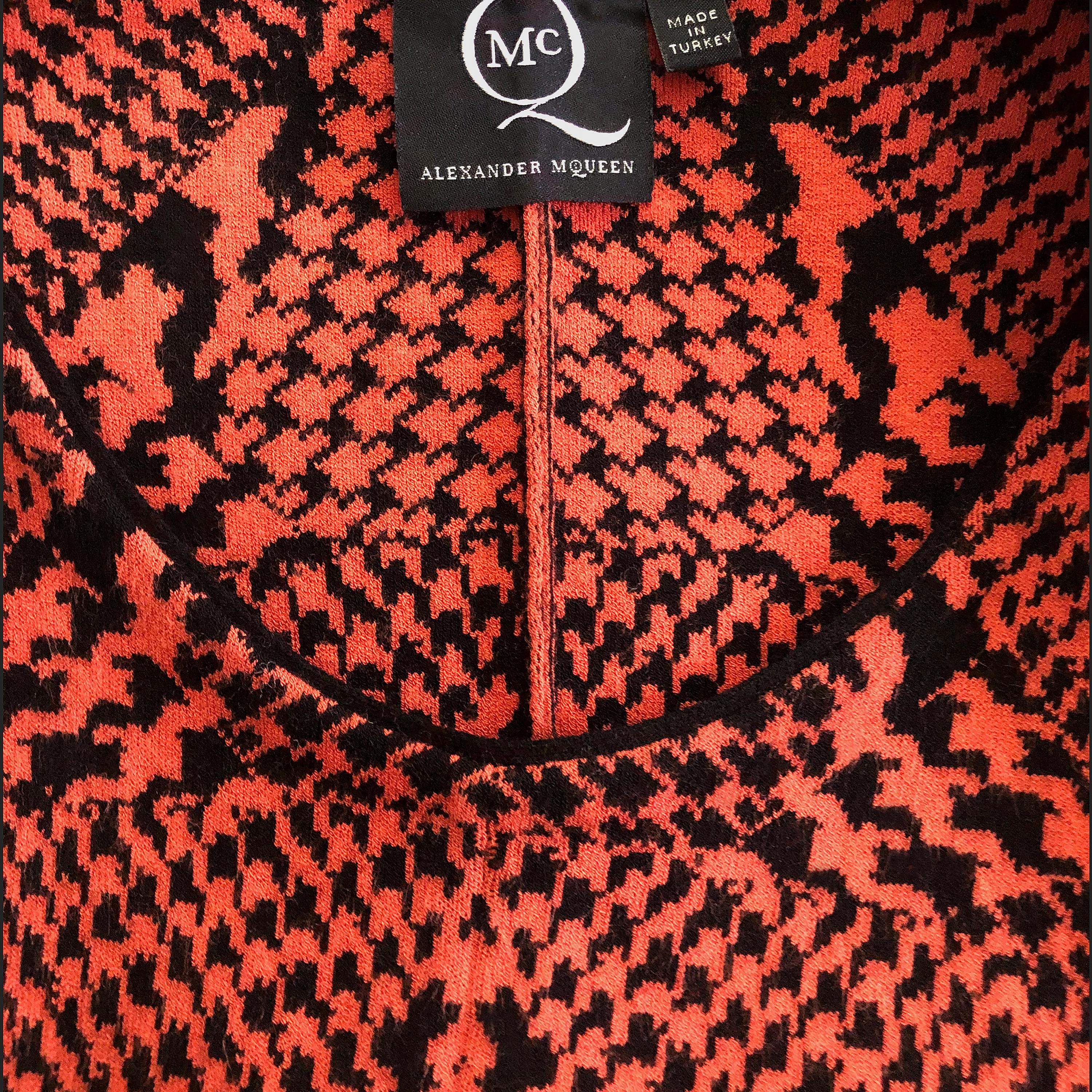 Alexander McQueen Dress - Multi Dogtooth Knit - Burnt Orange + Black For Sale 2