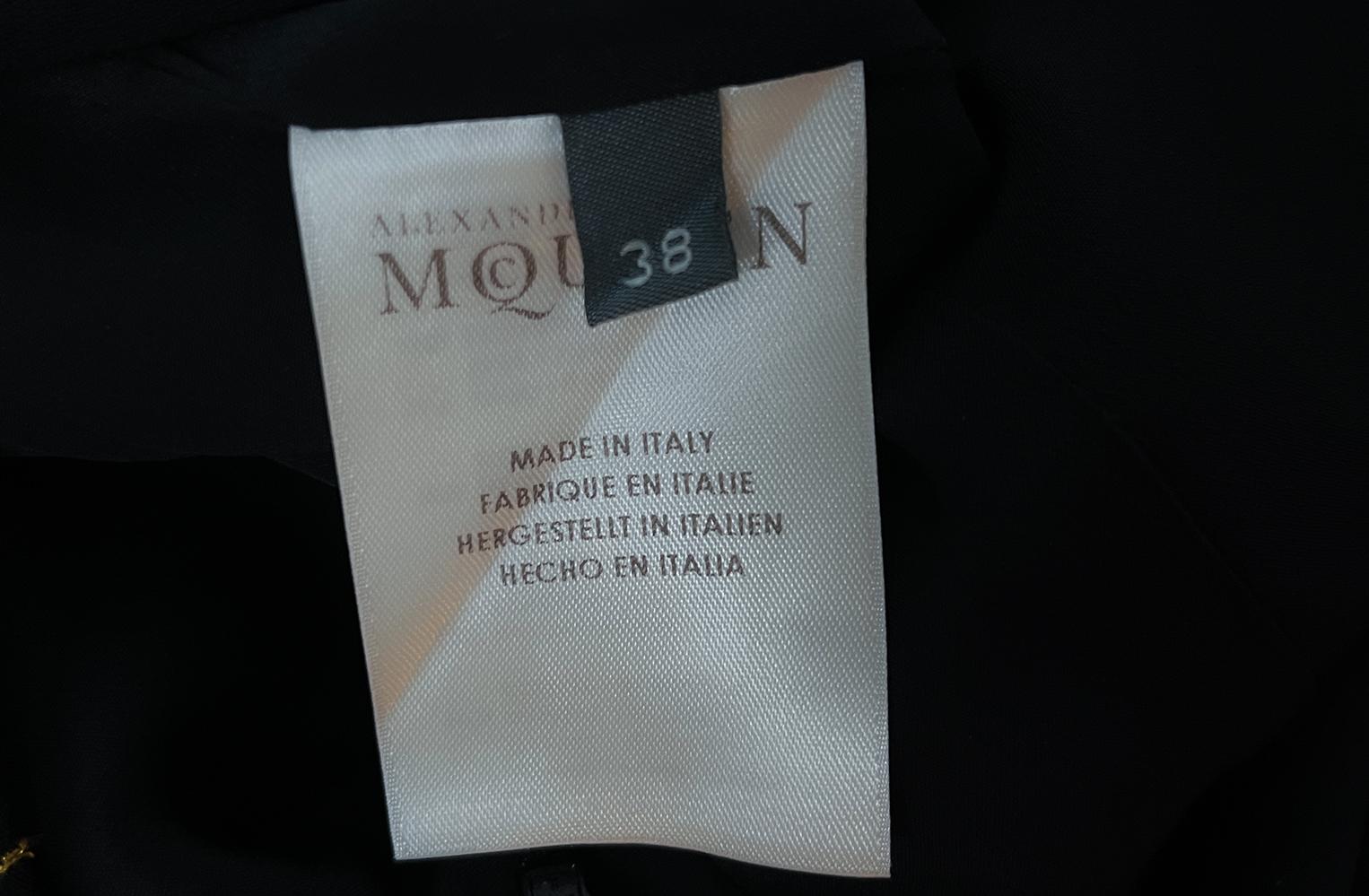 Alexander McQueen Verschönertes Schwarzes Kleid im Angebot 9