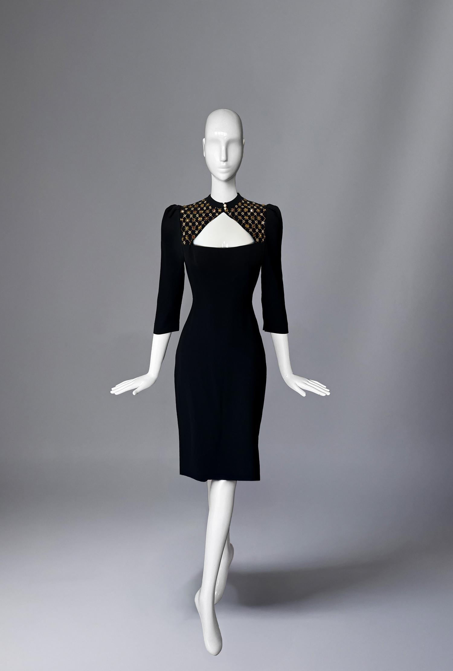 Alexander McQueen Verschönertes Schwarzes Kleid im Zustand „Hervorragend“ im Angebot in Berlin, BE