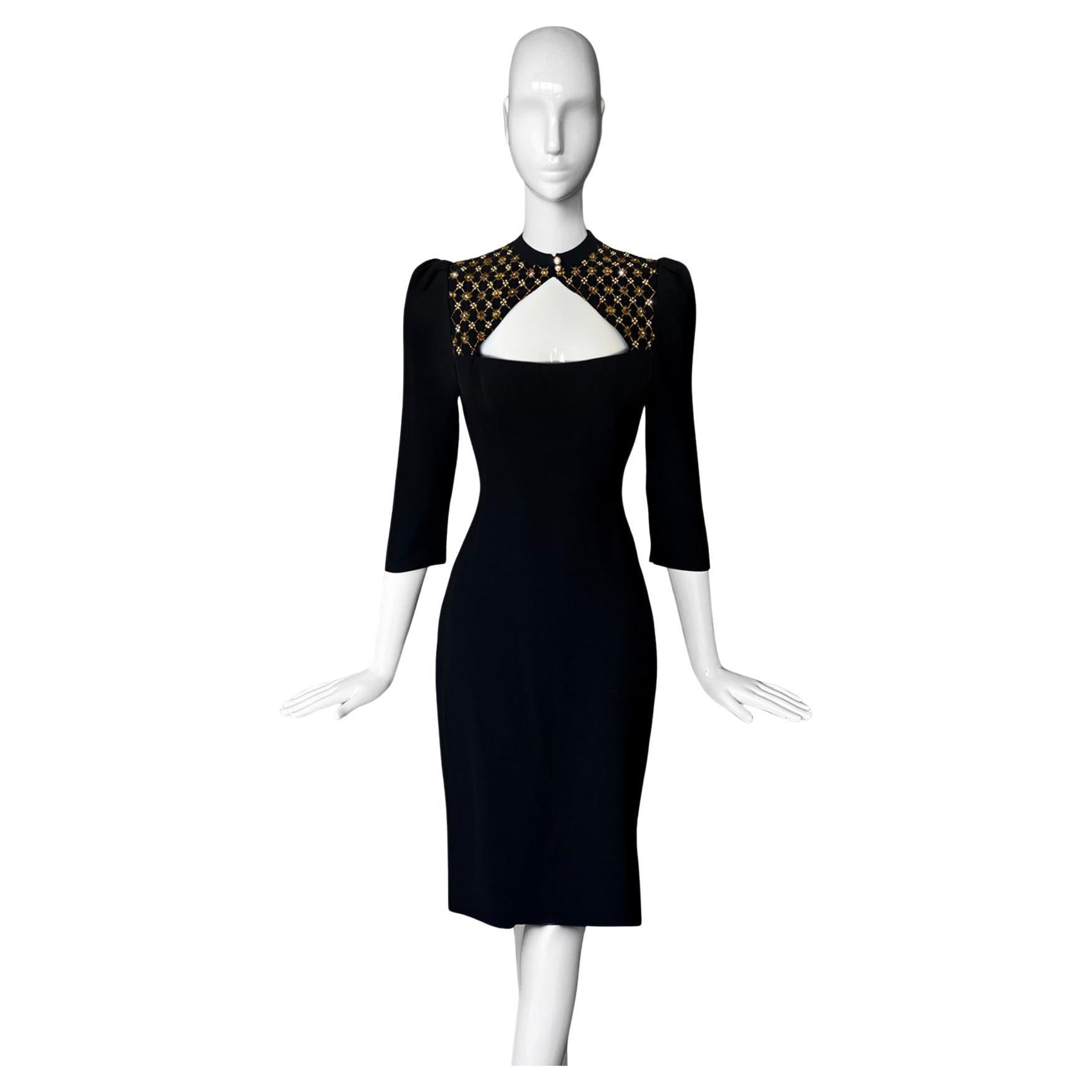 Alexander McQueen - Robe noire avec ornements